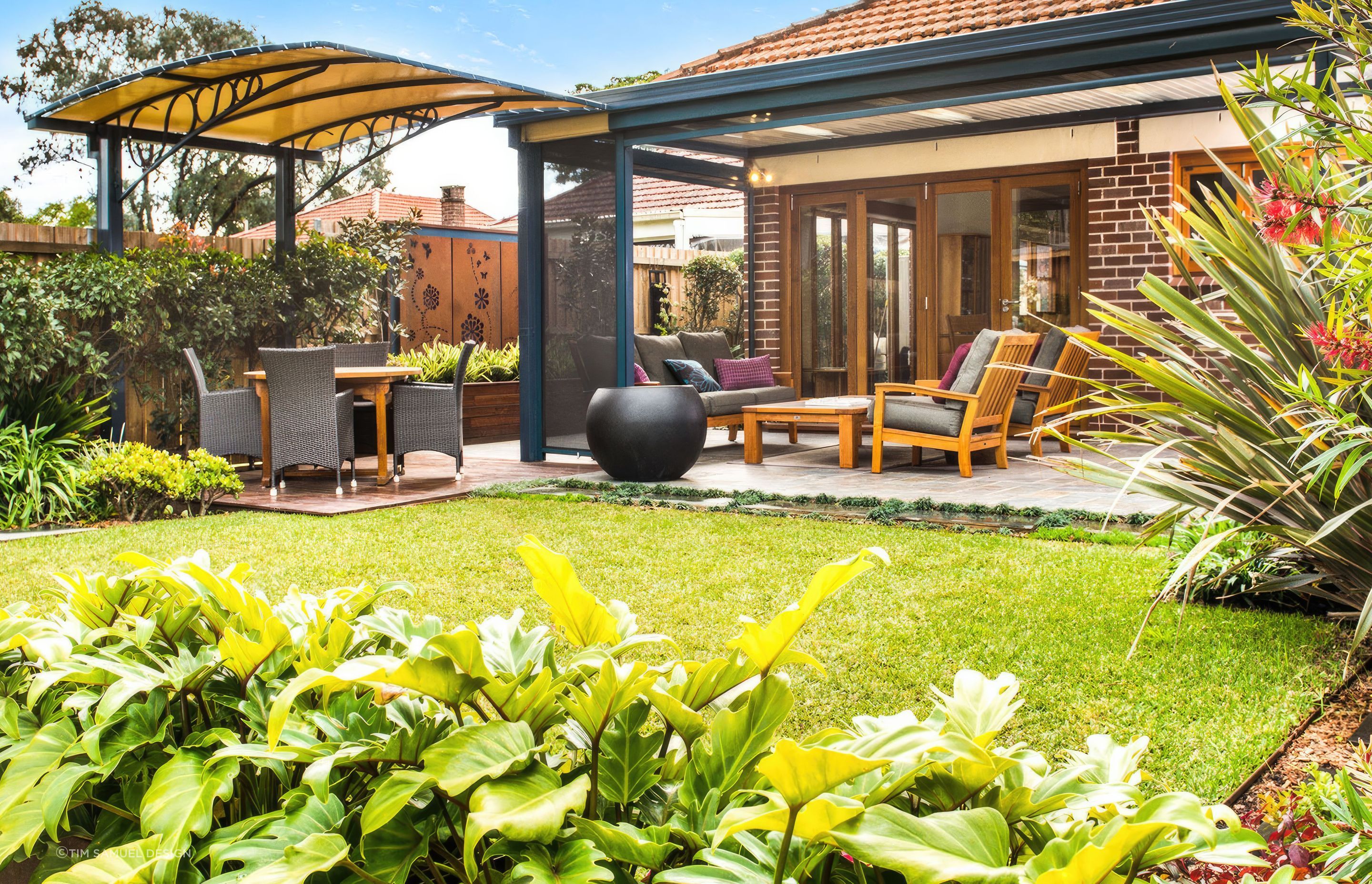 upStrathfield-Garden03Tim-Samuel-Design-fix-standard-scale-400x.jpg