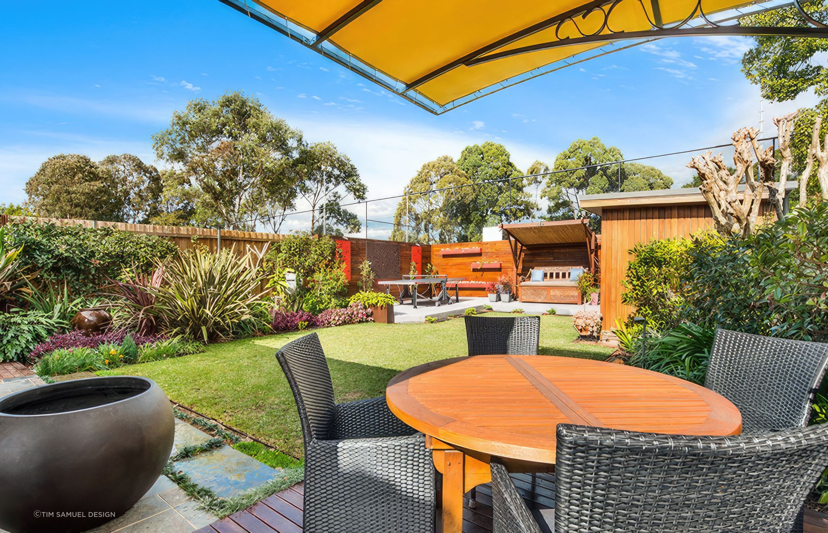 upStrathfield-Outdoor-Room02Tim-Samuel-Design-fix-standard-scale-400x.jpg