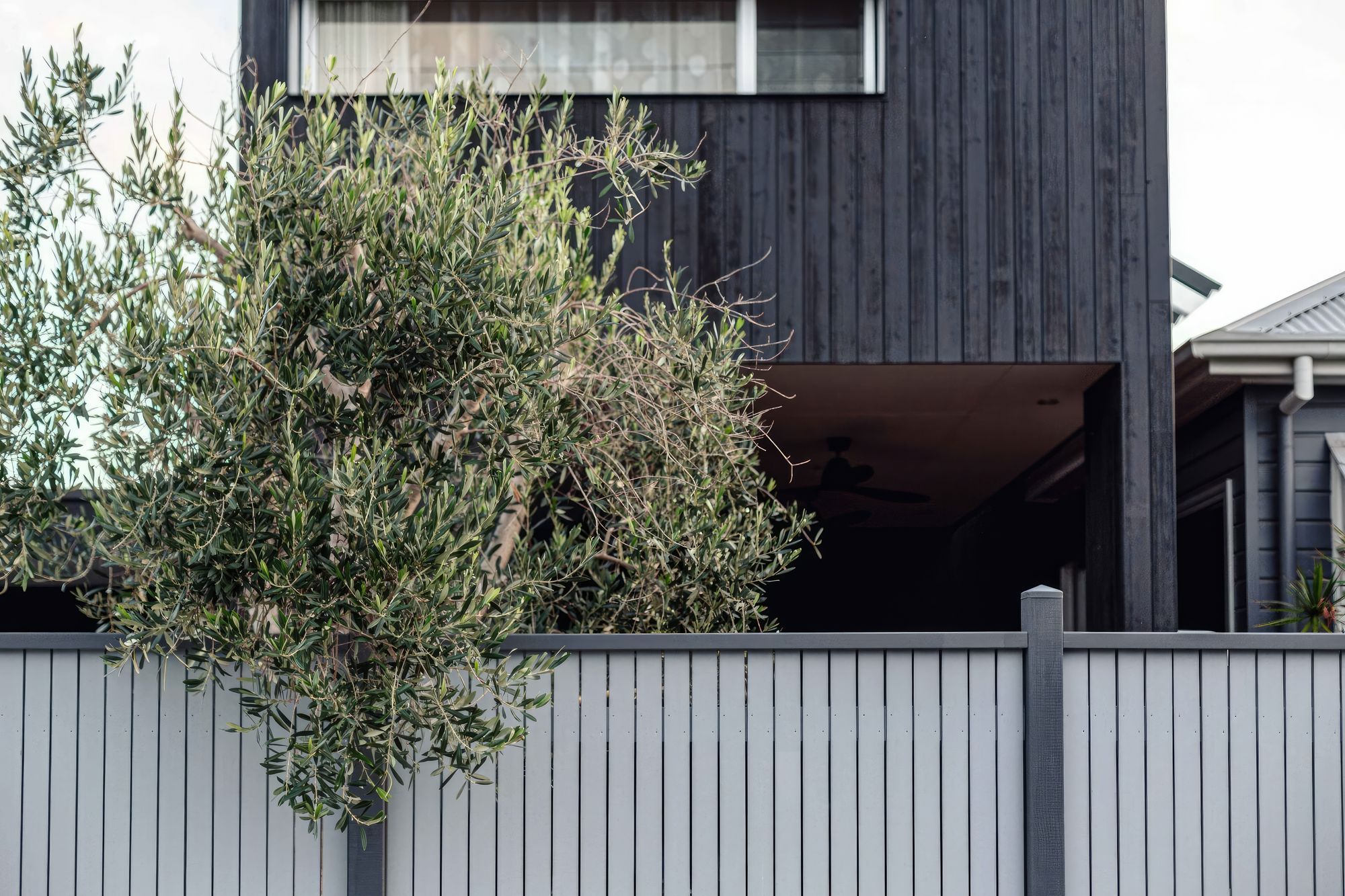 upThe-Junction-Bold-Architecture-with-Soft-Landscaping-10-scaled-fix-standard-scale-200x.jpg