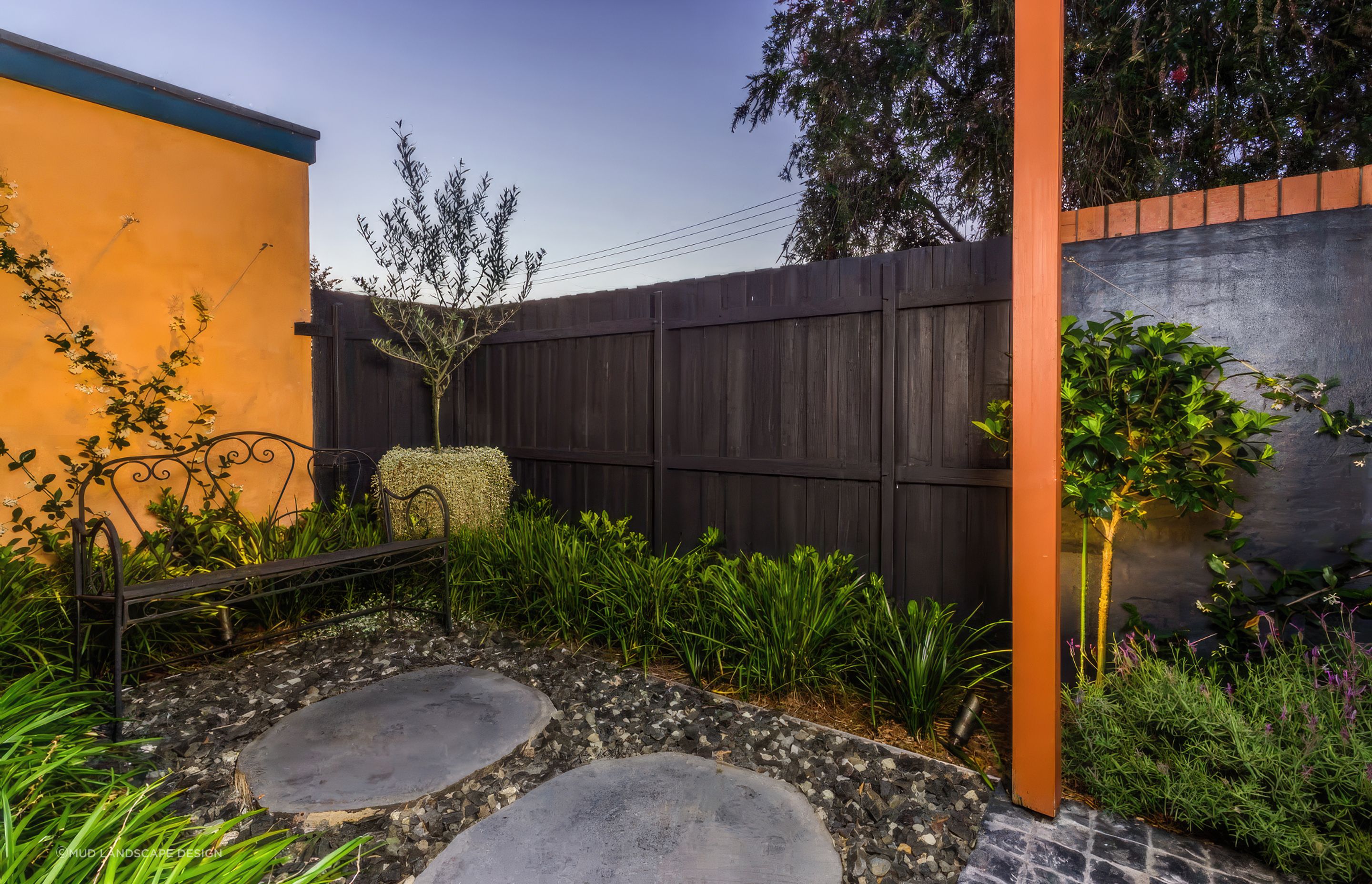 upThe-Junction-Landscape-Design-12-MUD-Landscape-Design-1024x683-fix-standard-scale-200x.png