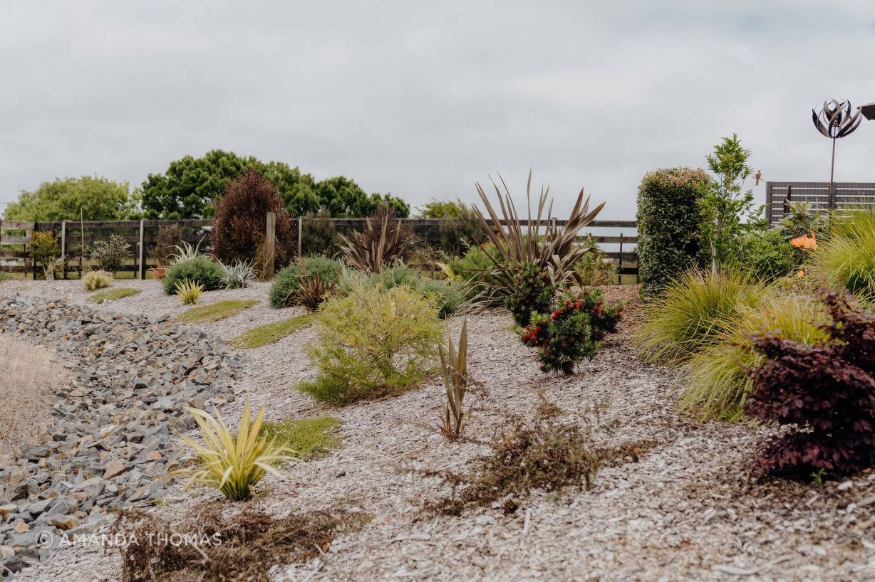 uponsite-landscaping-pukekohe-project-five-22-fix-standard-scale-200x.jpg