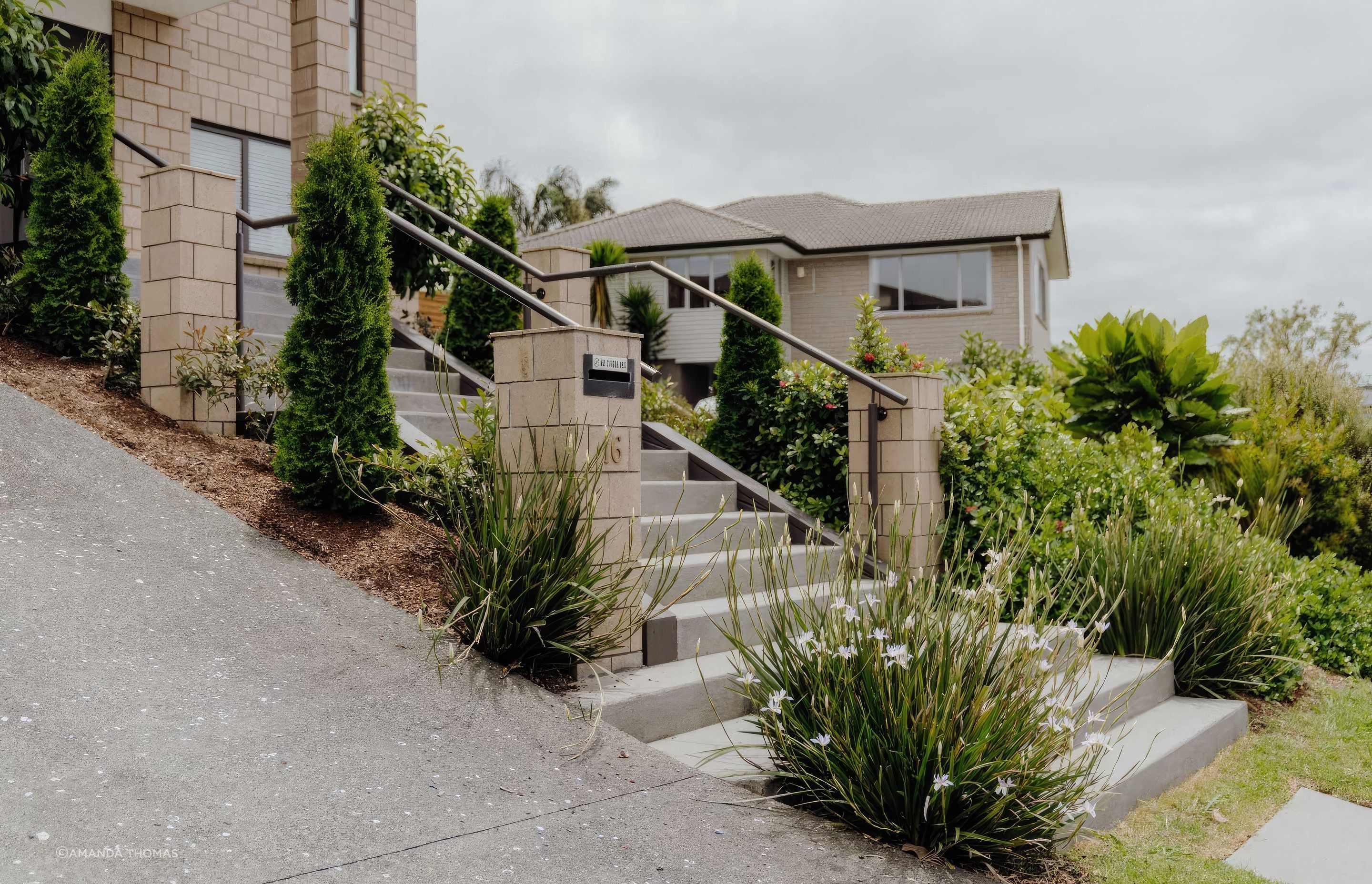 uponsite-landscaping-pukekohe-project-four-1-fix-standard-scale-200x-v3.jpg