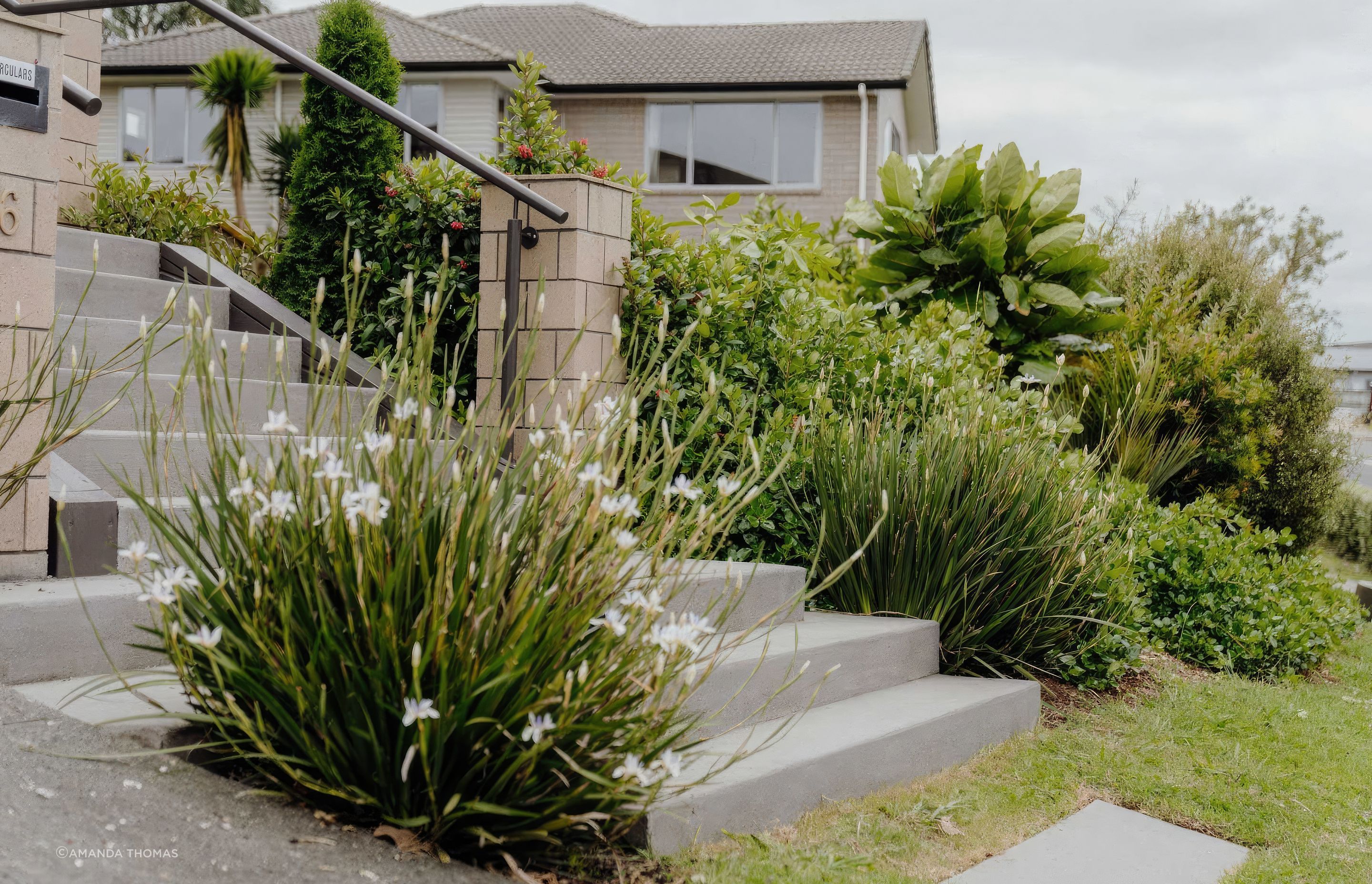 uponsite-landscaping-pukekohe-project-four-2-fix-standard-scale-200x-v3.jpg
