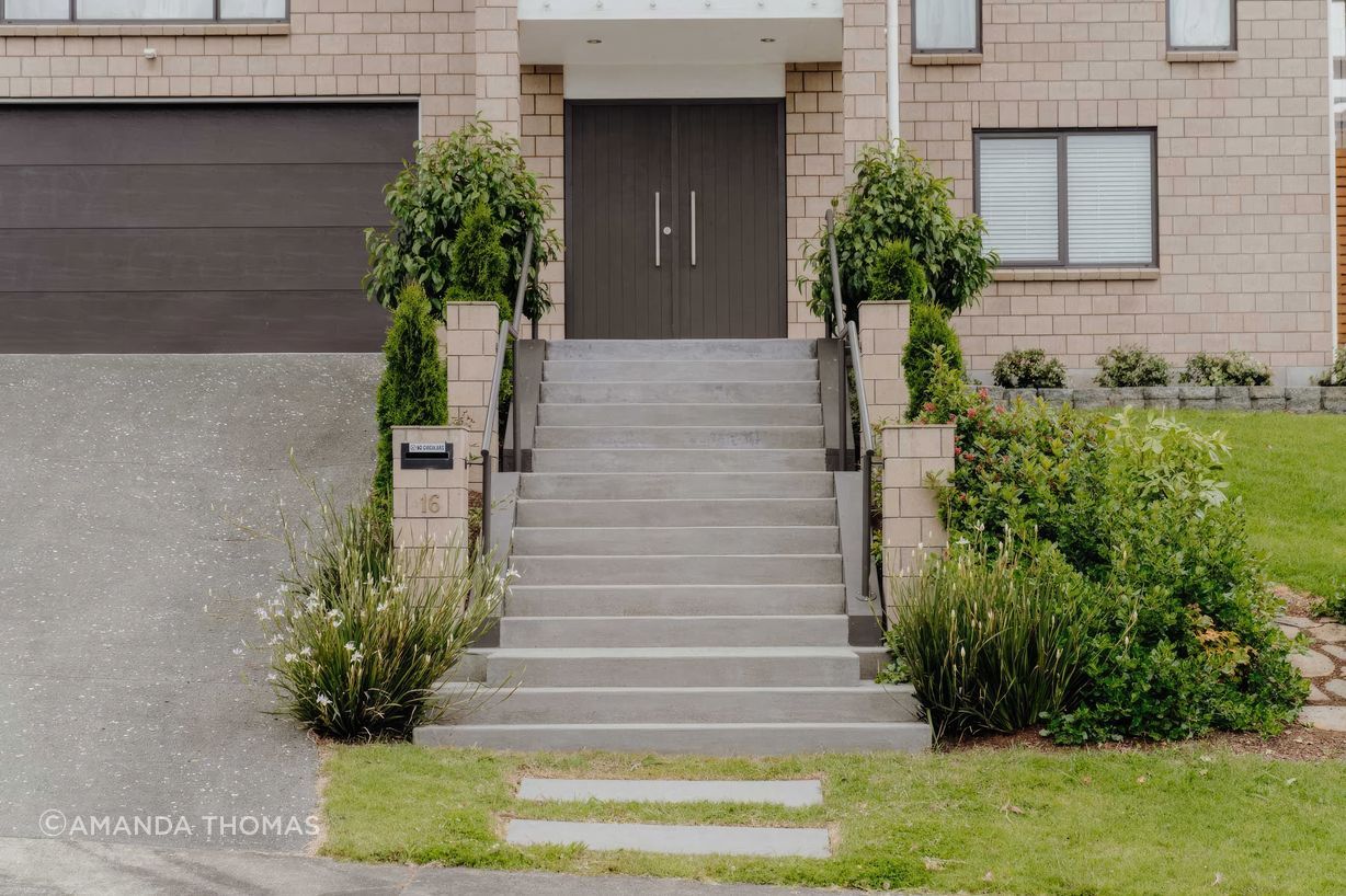 uponsite-landscaping-pukekohe-project-four-4-fix-standard-scale-200x.jpg