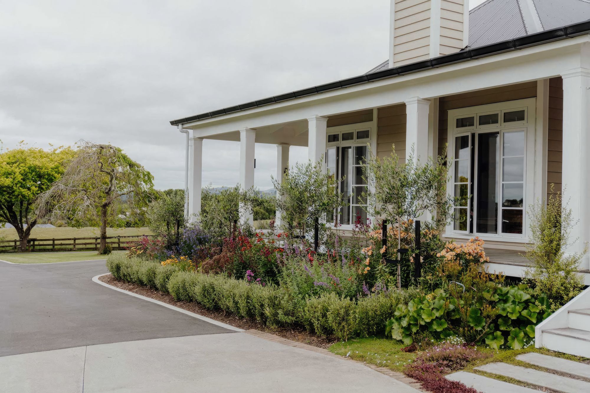 uponsite-landscaping-pukekohe-project-one-17-fix-standard-scale-200x.jpg