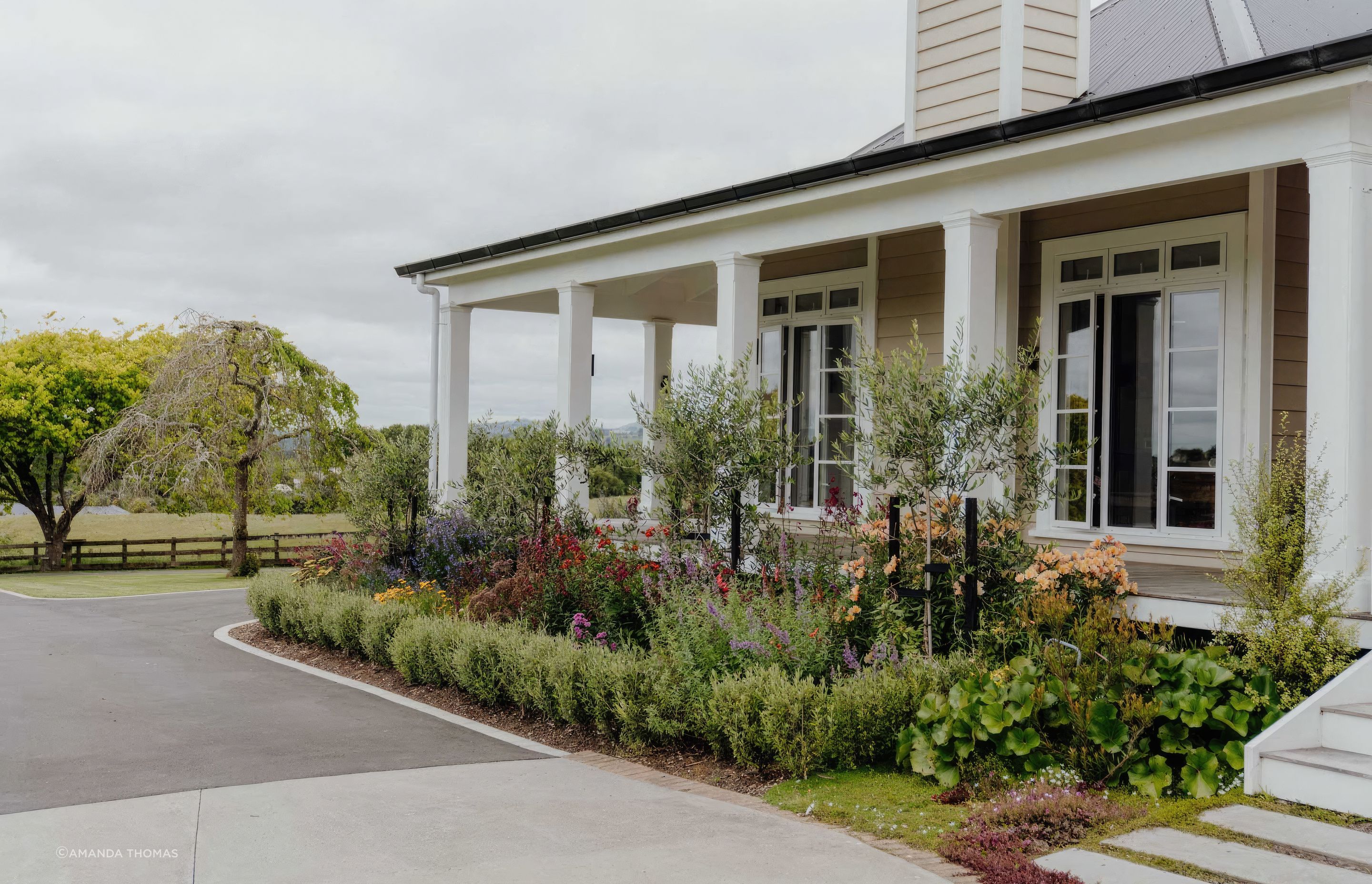 uponsite-landscaping-pukekohe-project-one-17-fix-standard-scale-200x.jpg