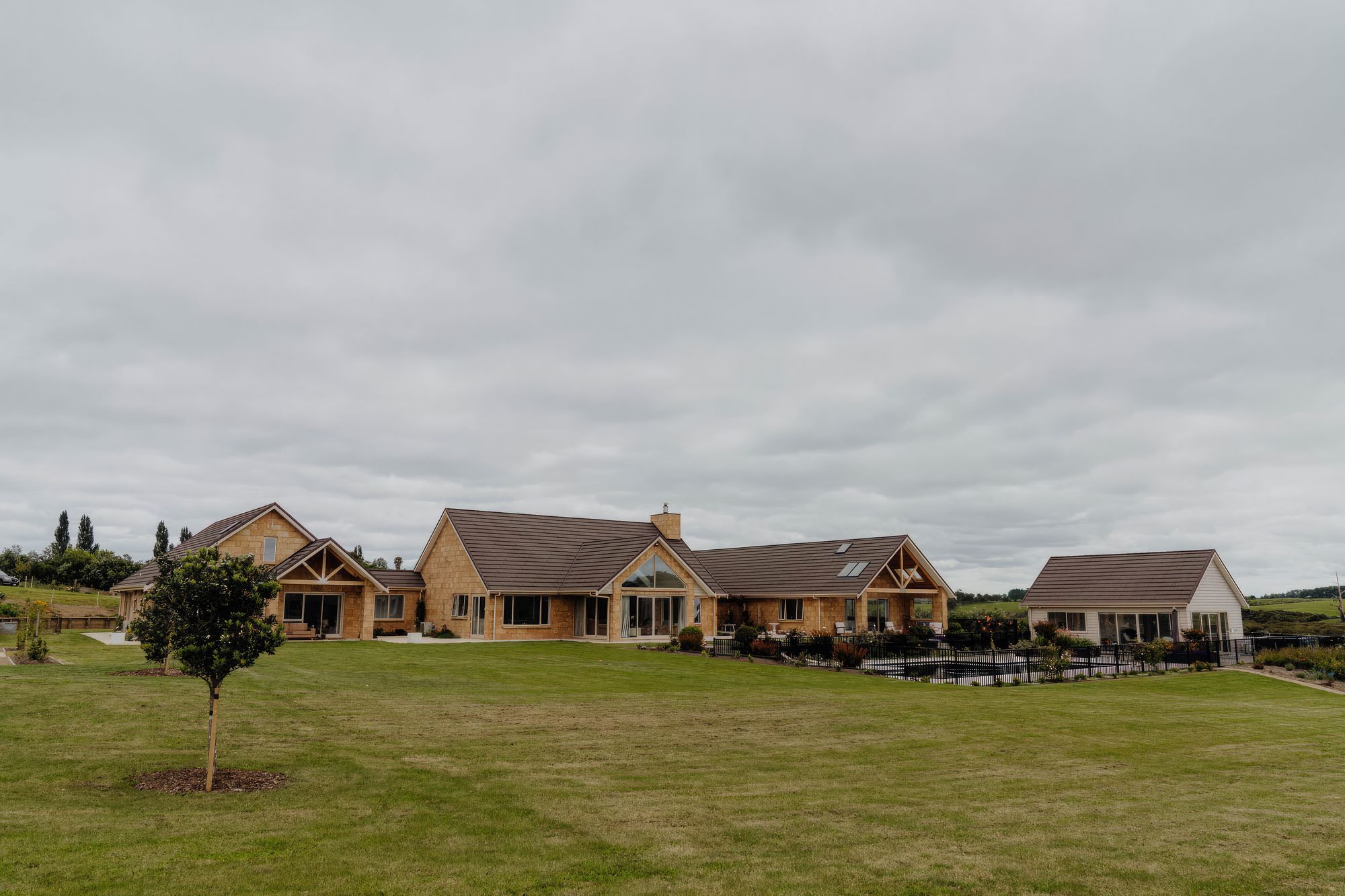 uponsite-landscaping-pukekohe-project-three-13-fix-standard-scale-200x.jpg