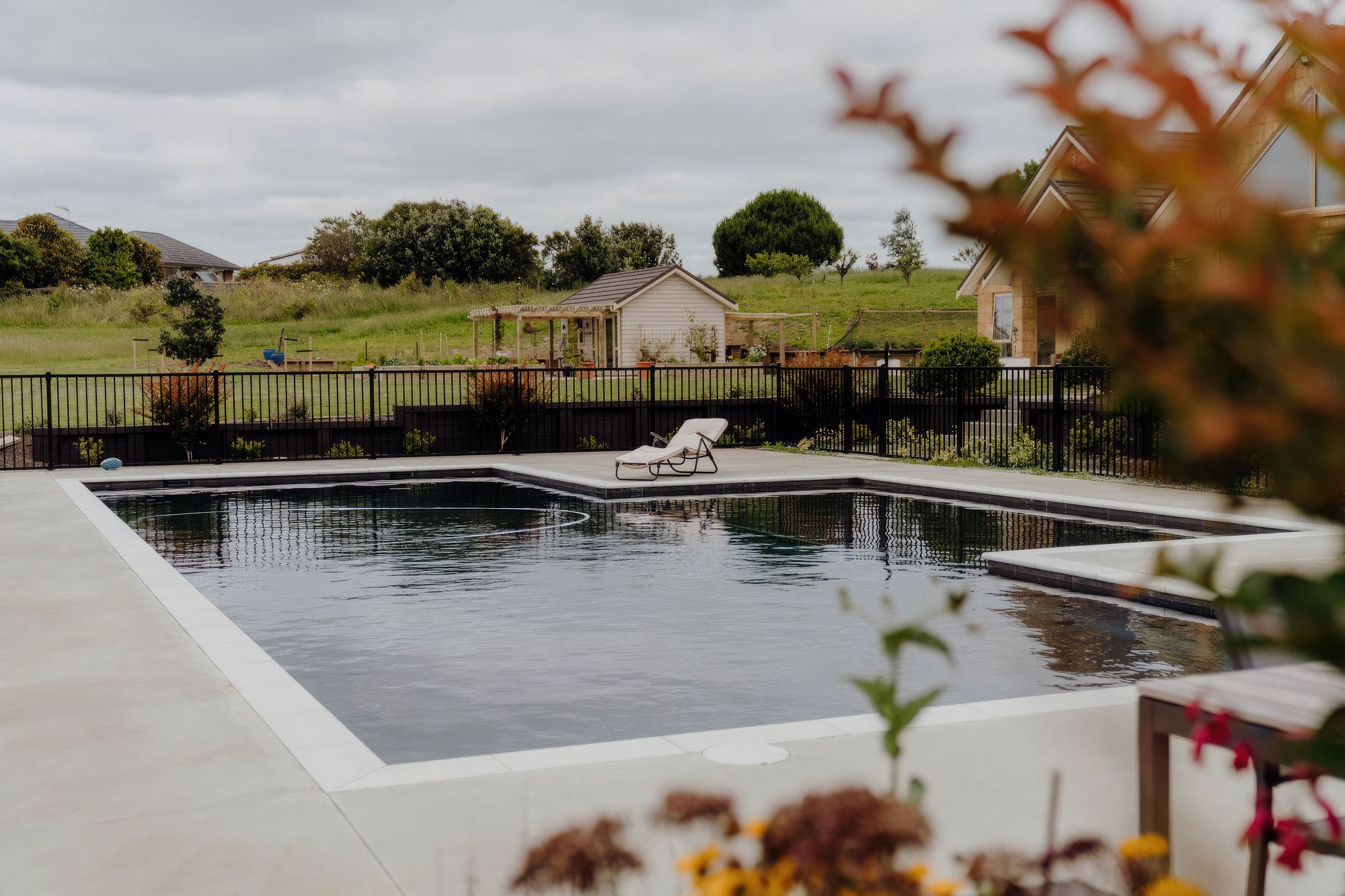uponsite-landscaping-pukekohe-project-three-5-fix-standard-scale-200x.jpg