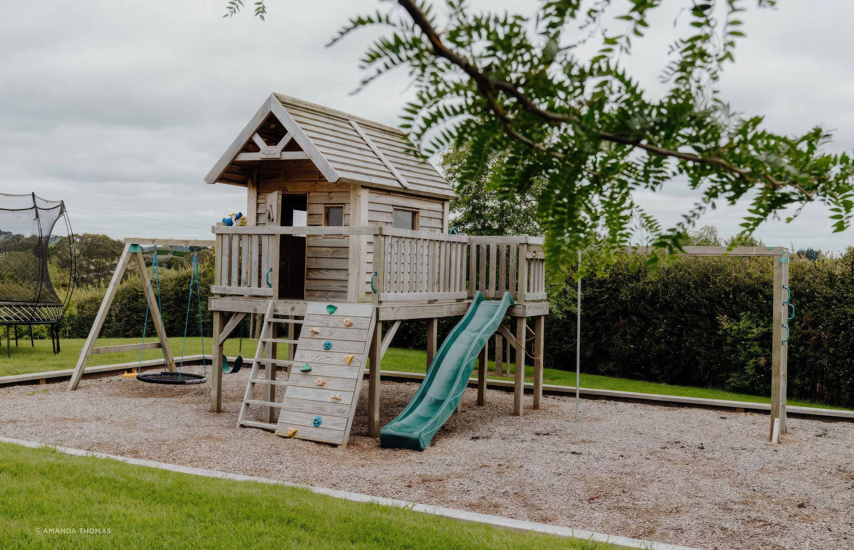 uponsite-landscaping-pukekohe-project-two-10-fix-standard-scale-200x.jpg