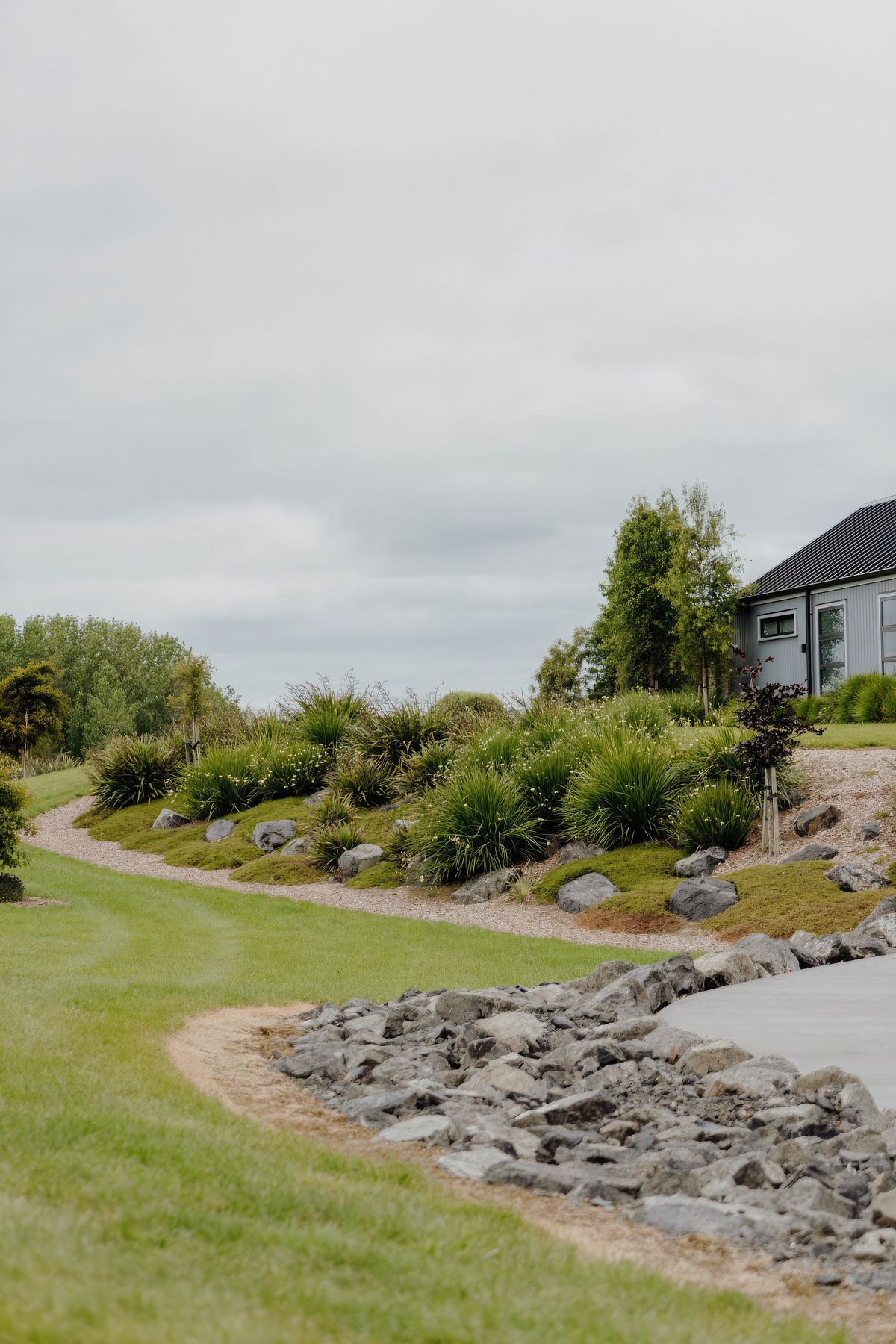 uponsite-landscaping-pukekohe-project-two-19-fix-standard-scale-200x.jpg