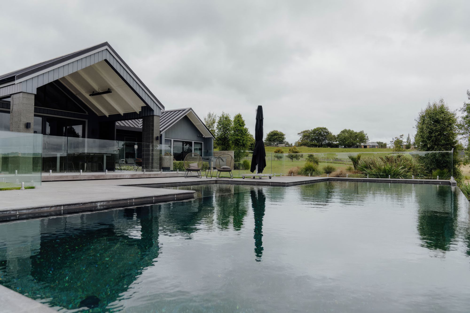uponsite-landscaping-pukekohe-project-two-6-fix-standard-scale-200x.jpg