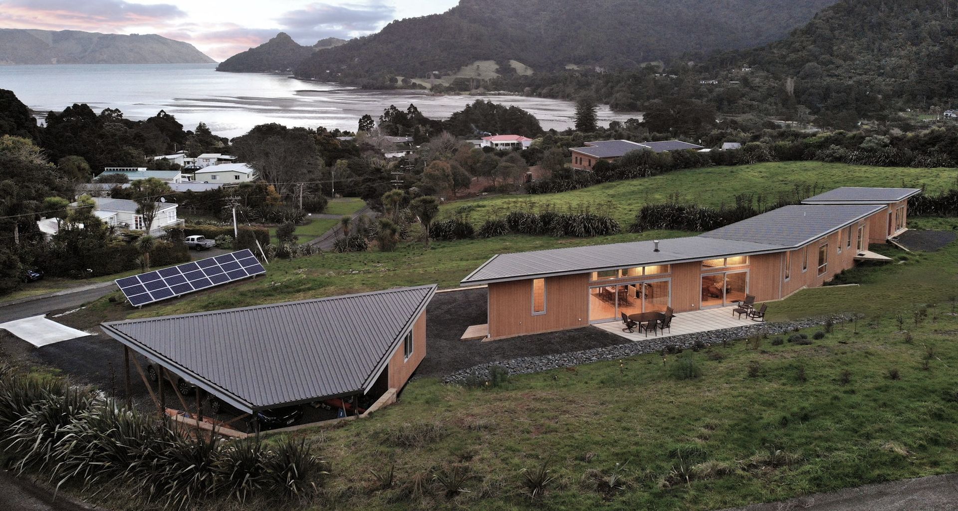 Huia House banner