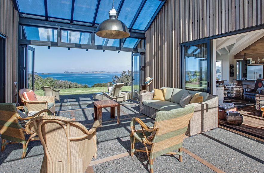 Tawharanui House
