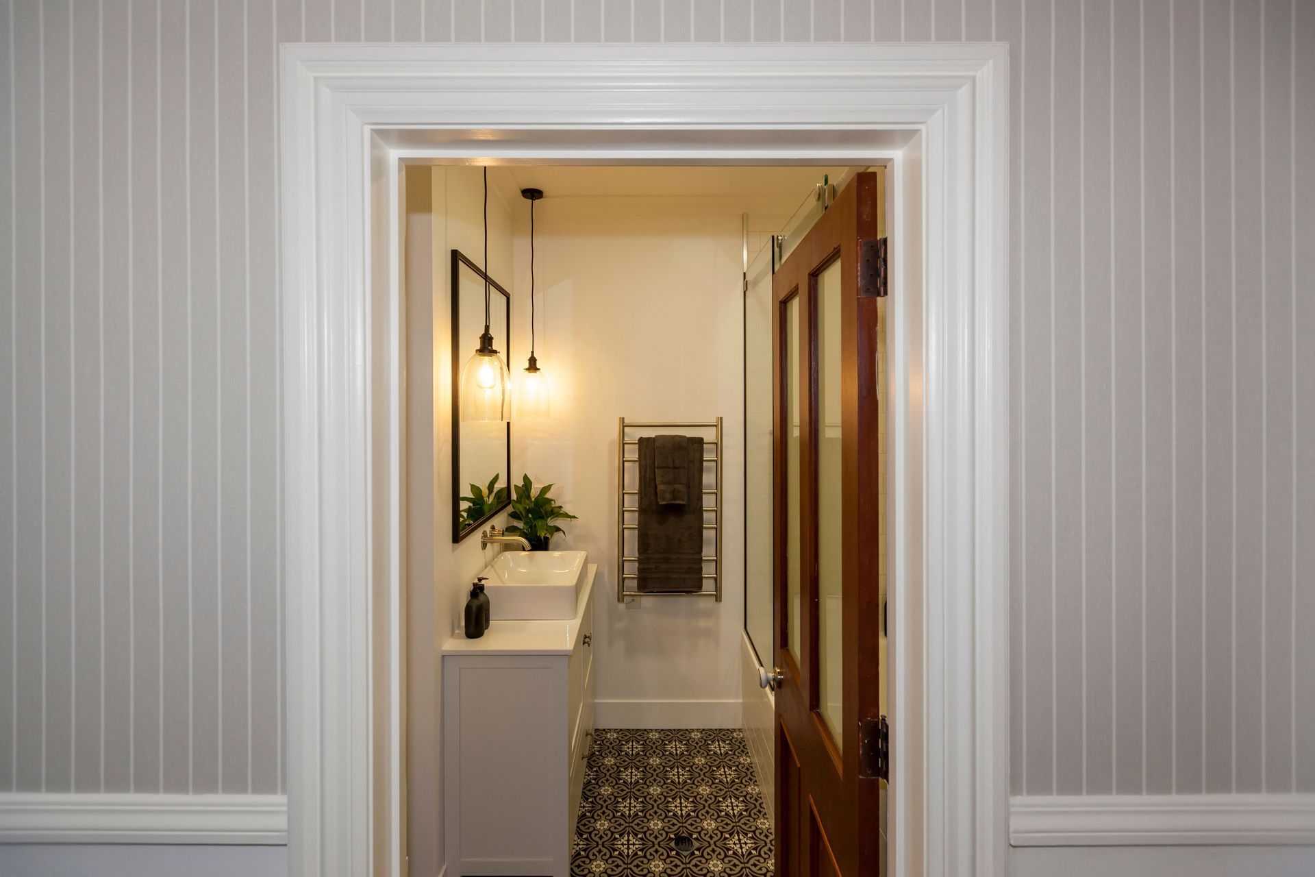 Modern monochrome villa - Wellington