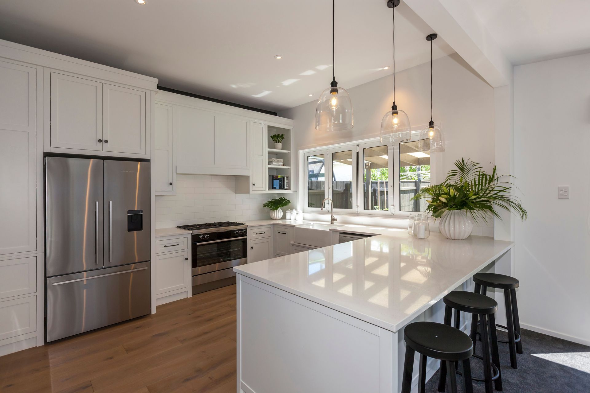 Modern monochrome villa - Wellington