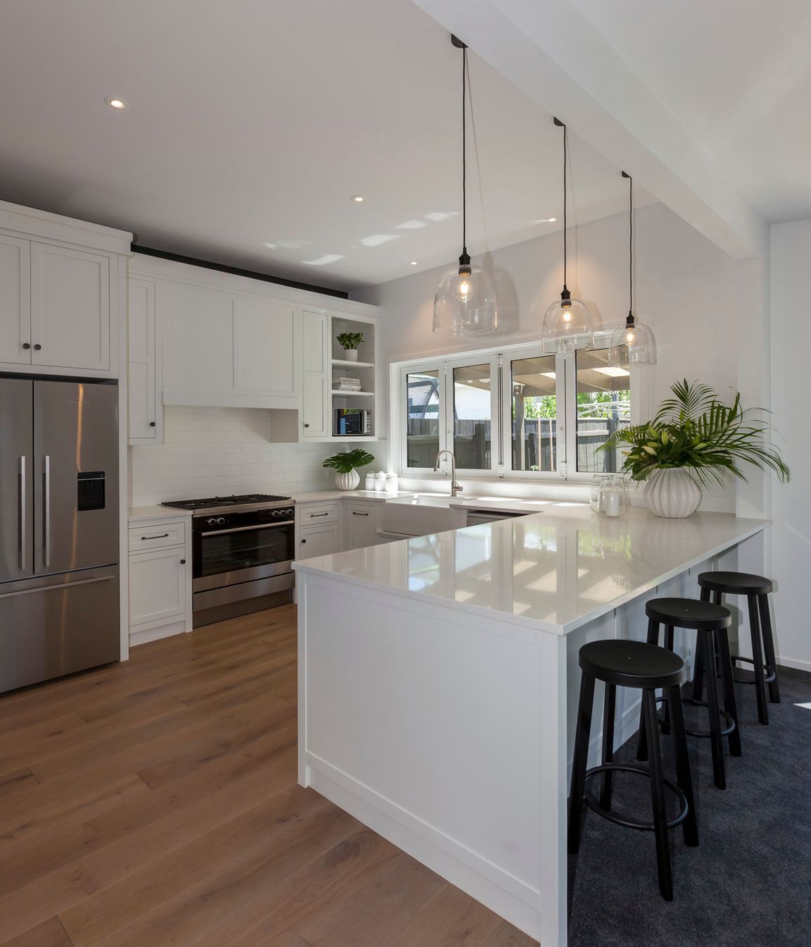 Modern monochrome villa - Wellington