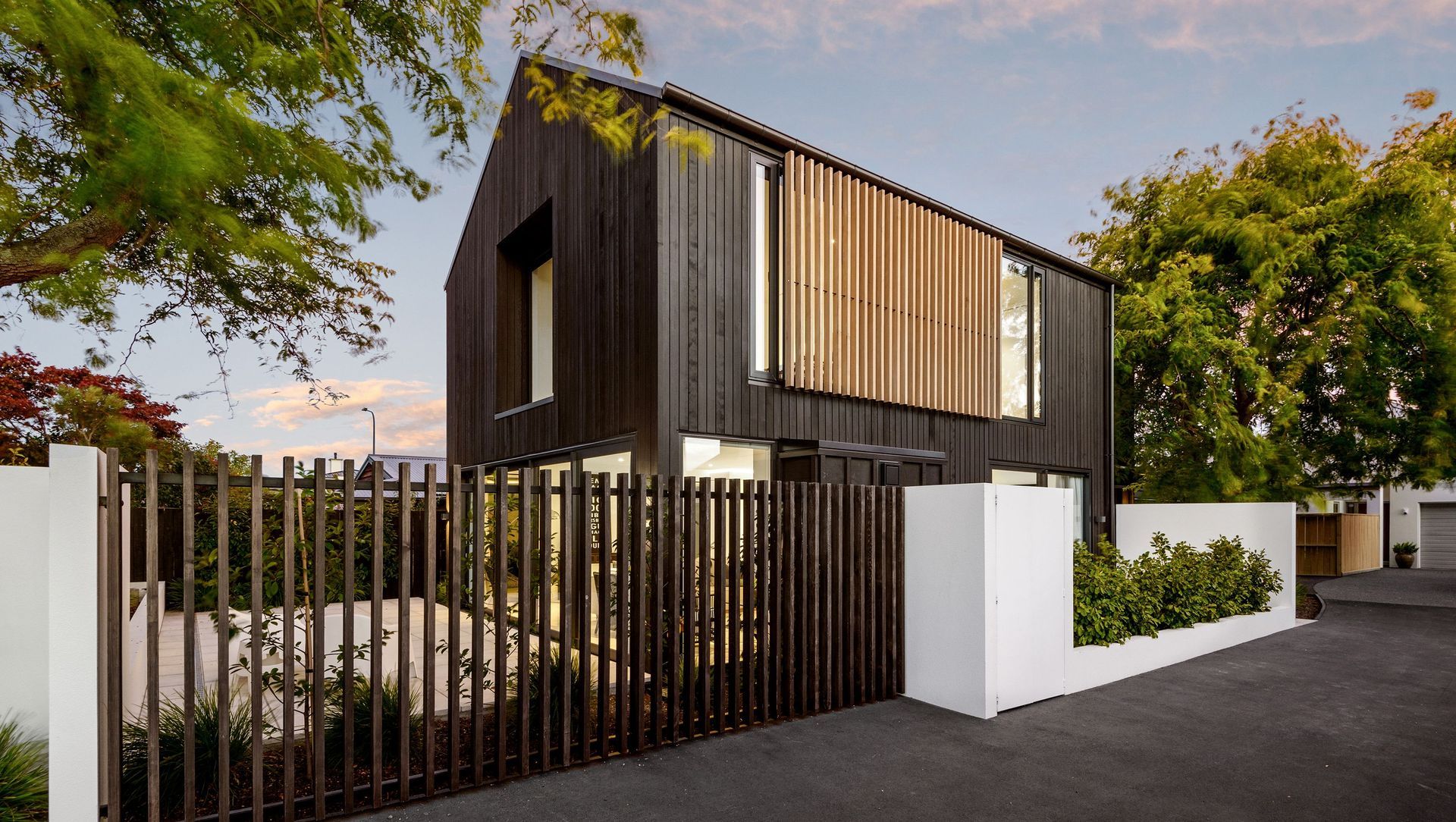 Merivale Cottage banner