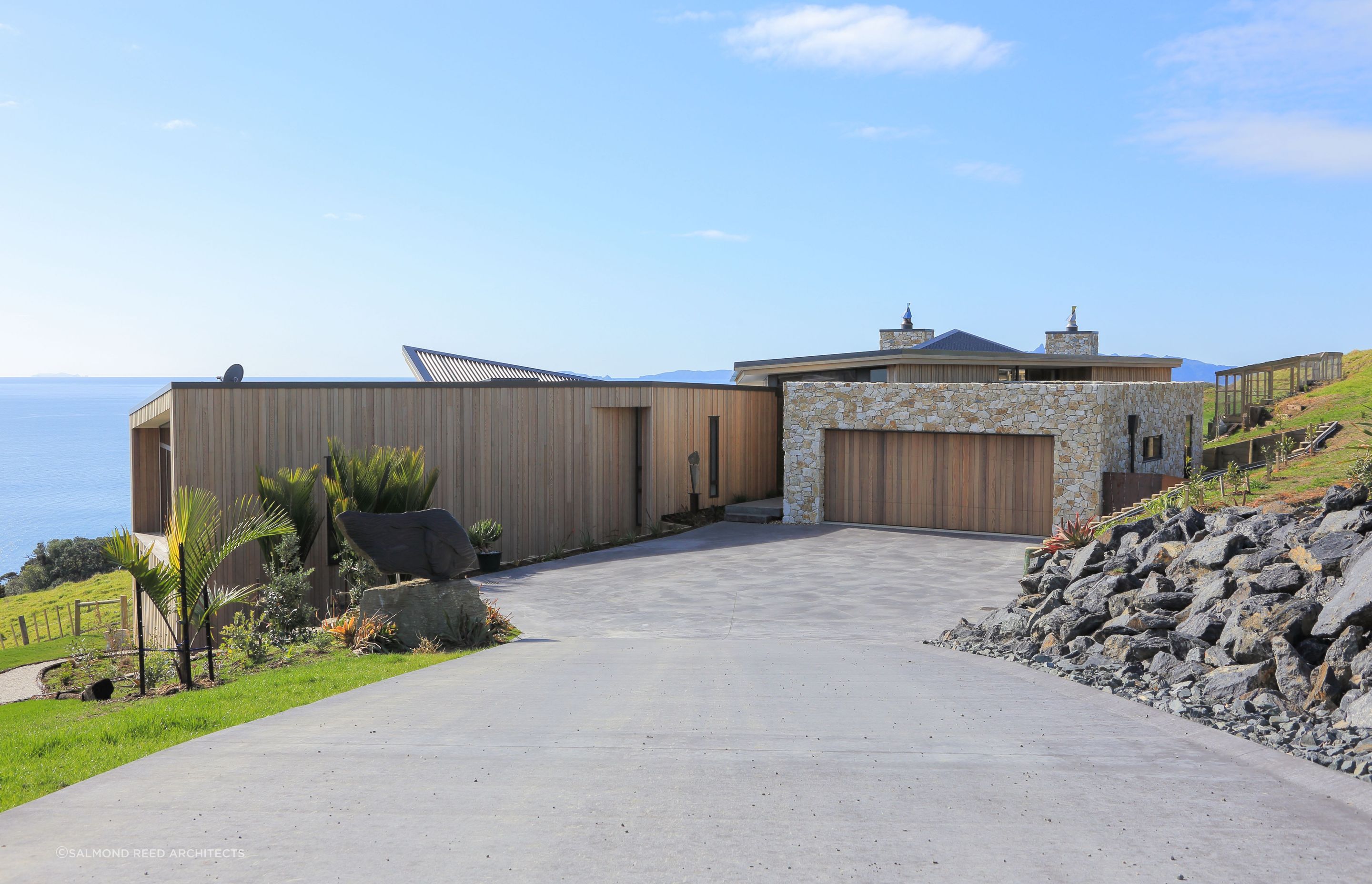 Approach-driveway-elevation-v3.jpg