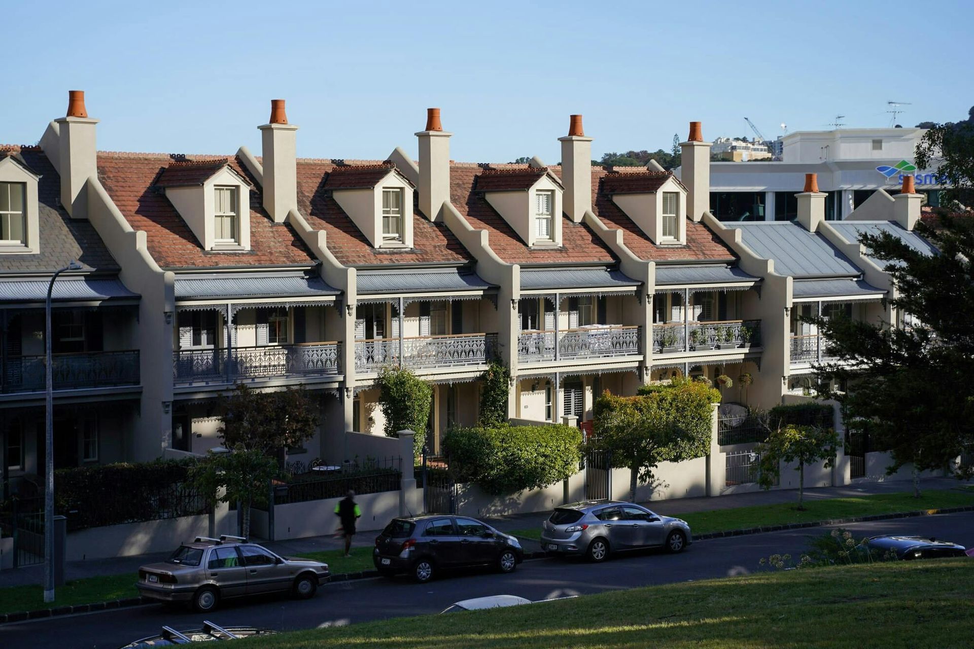 Domain-TerracesTerracesMulti-unitConstrukt-ArchitectsAucklandLower-Park-View.jpg