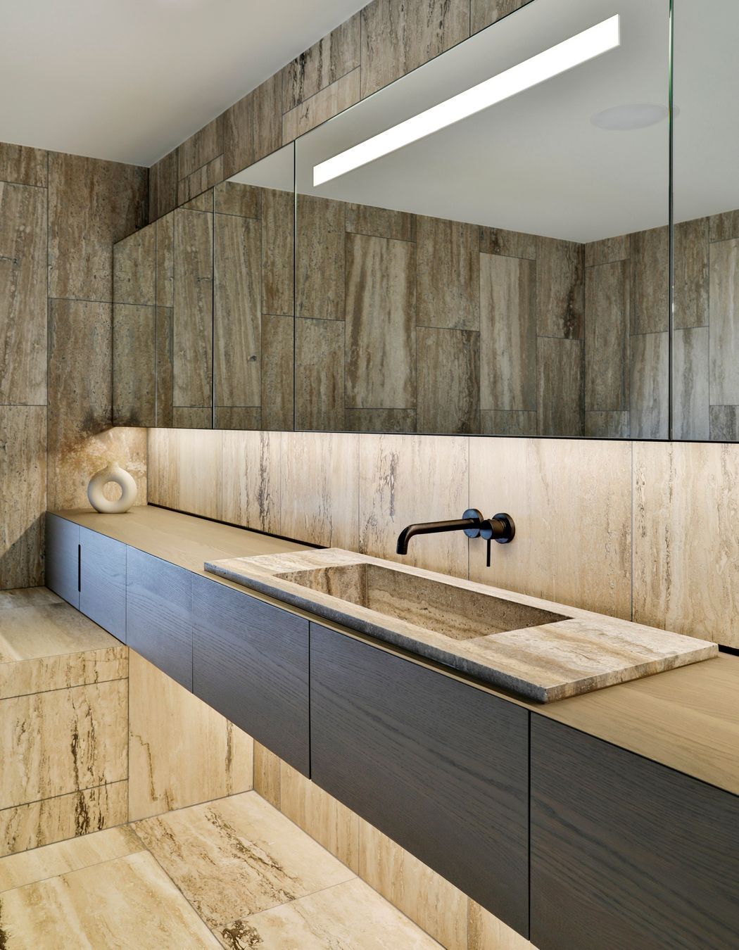 EB-Ensuite.jpg