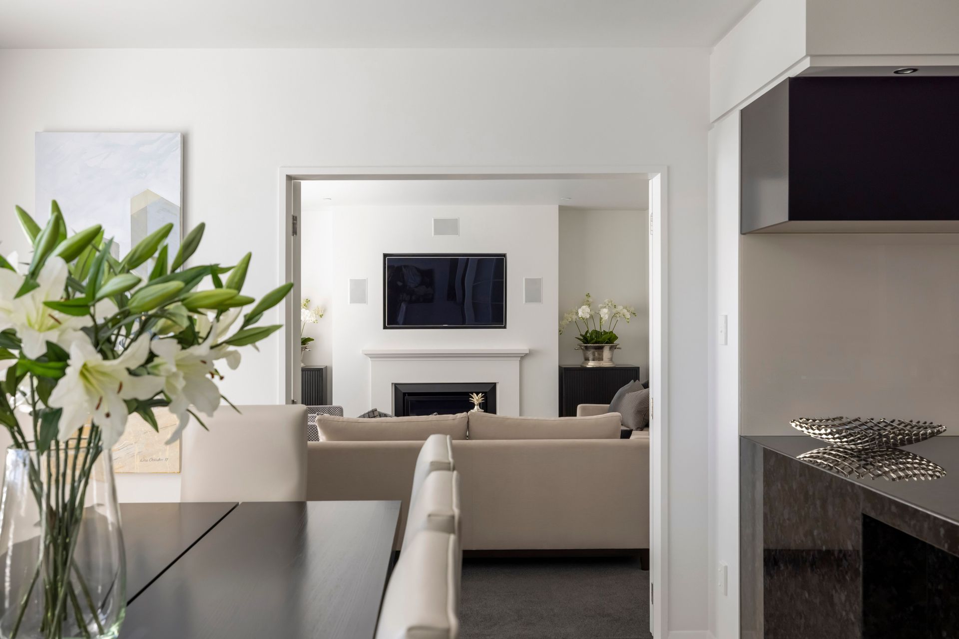 Exquisite Hilltop Residence - Wellington