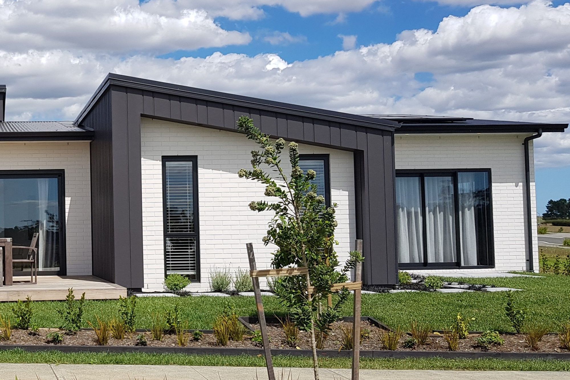 Paerata-Showhome-Long-Shot.jpg