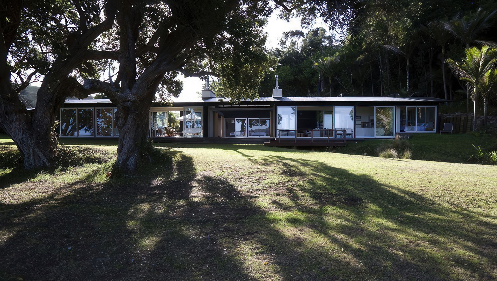 Tawharanui House banner
