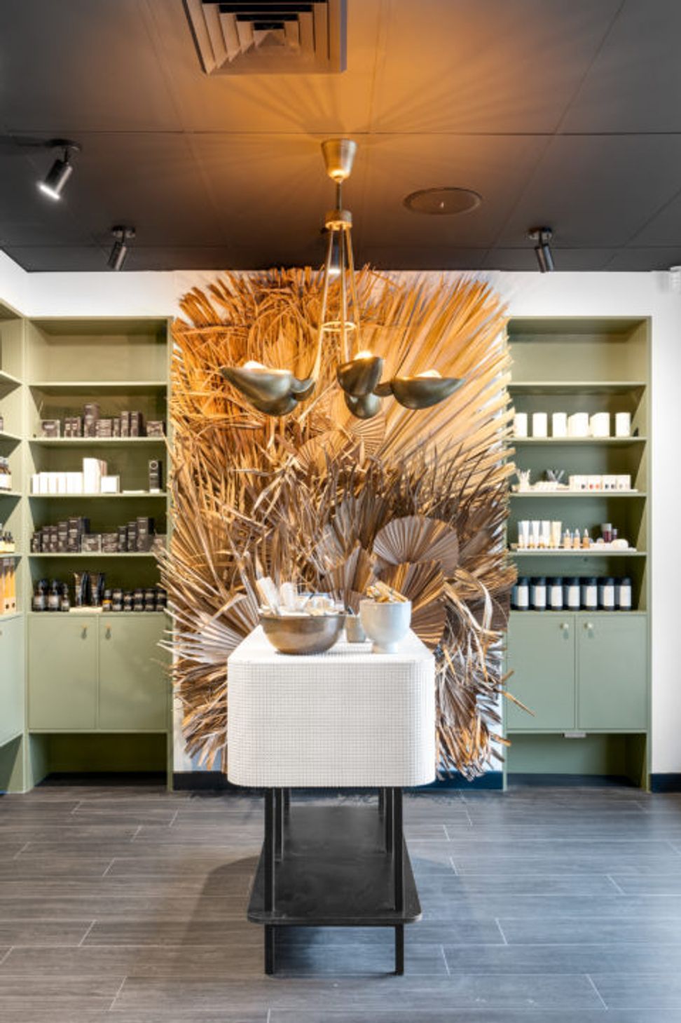 Crysalis Salon