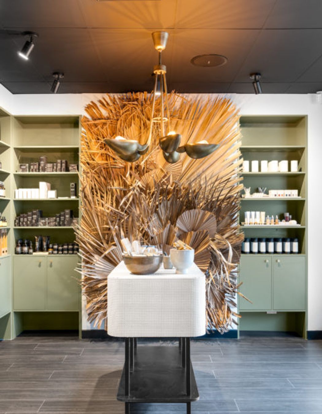 Crysalis Salon