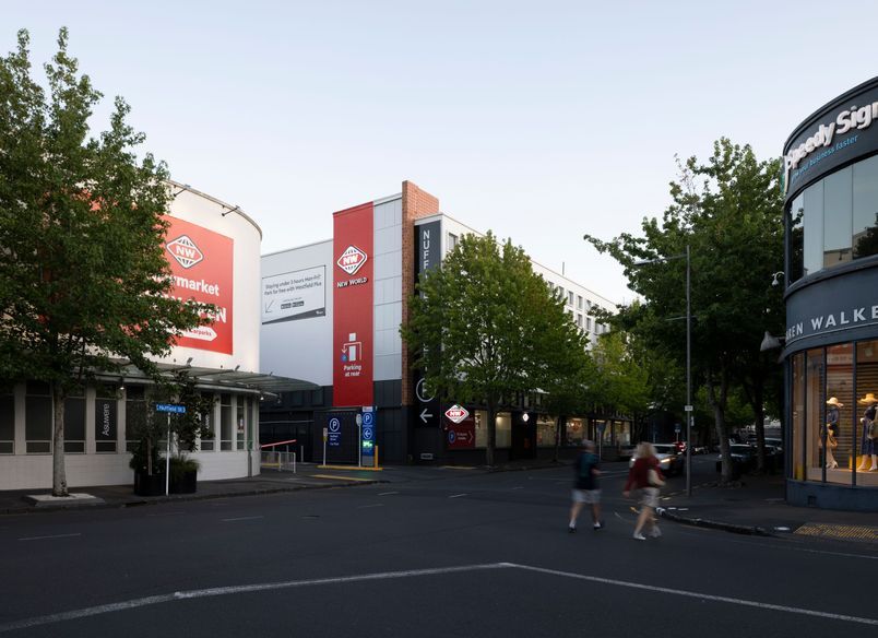 Nuffield St - New World Supermarket