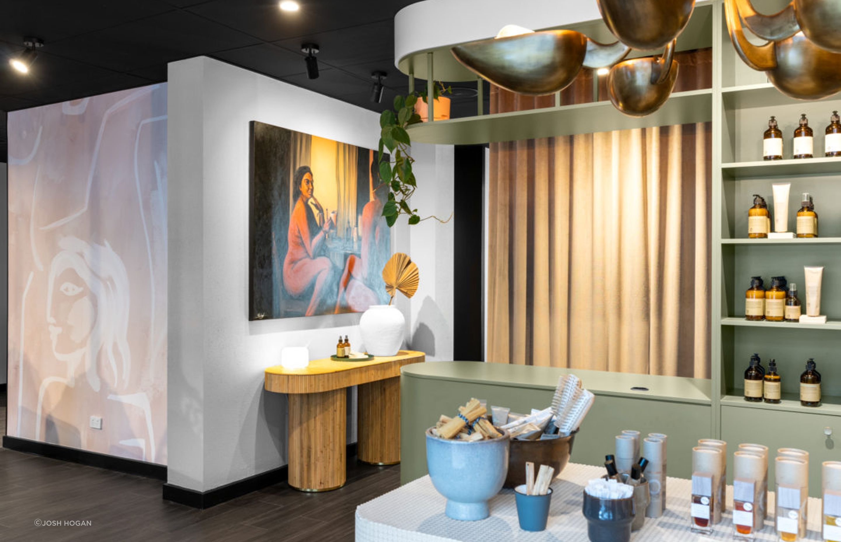 Crysalis Salon