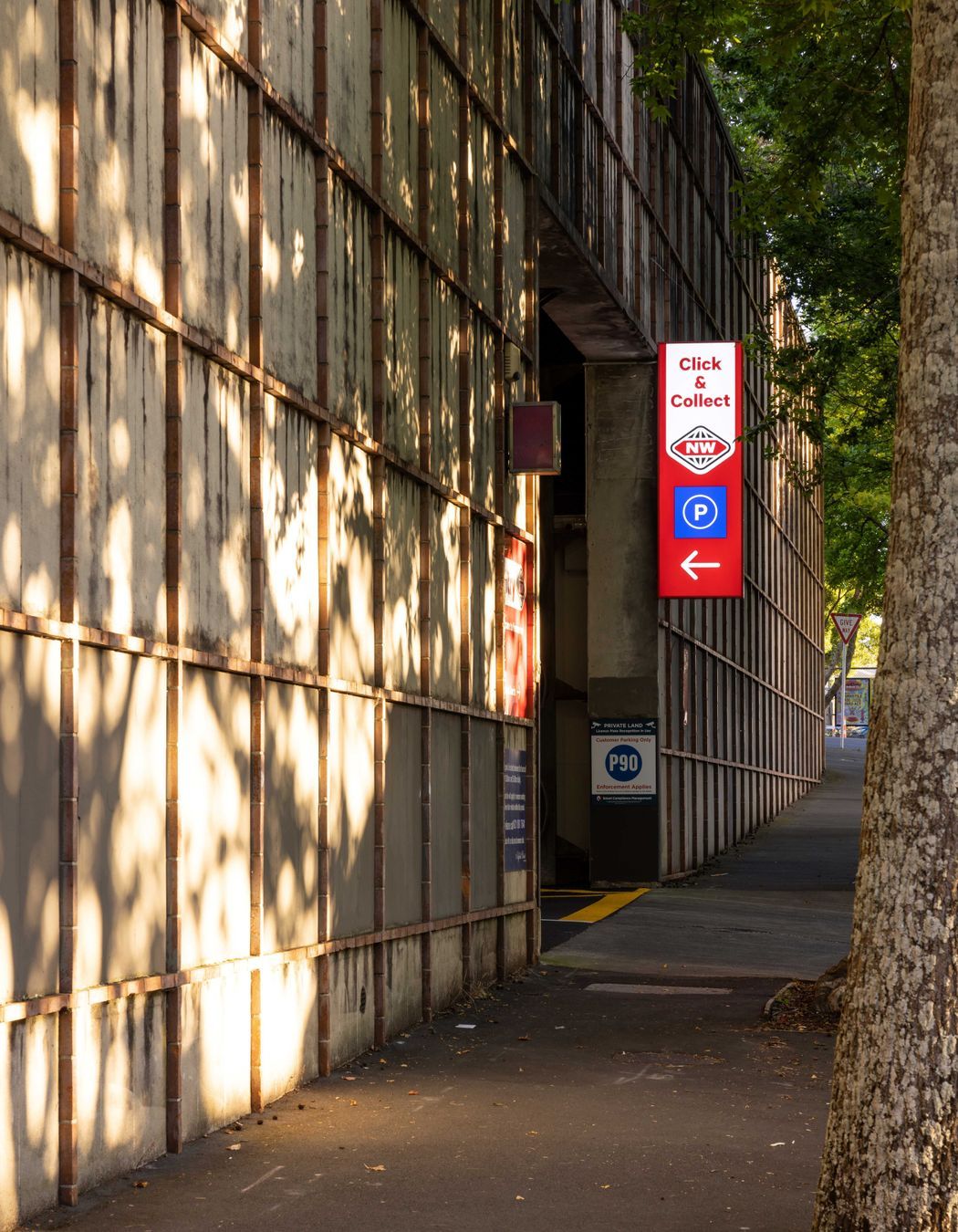 Nuffield St - New World Supermarket