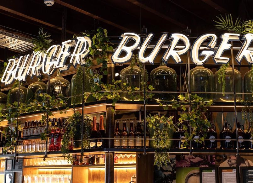 Burger Burger — Commercial Bay