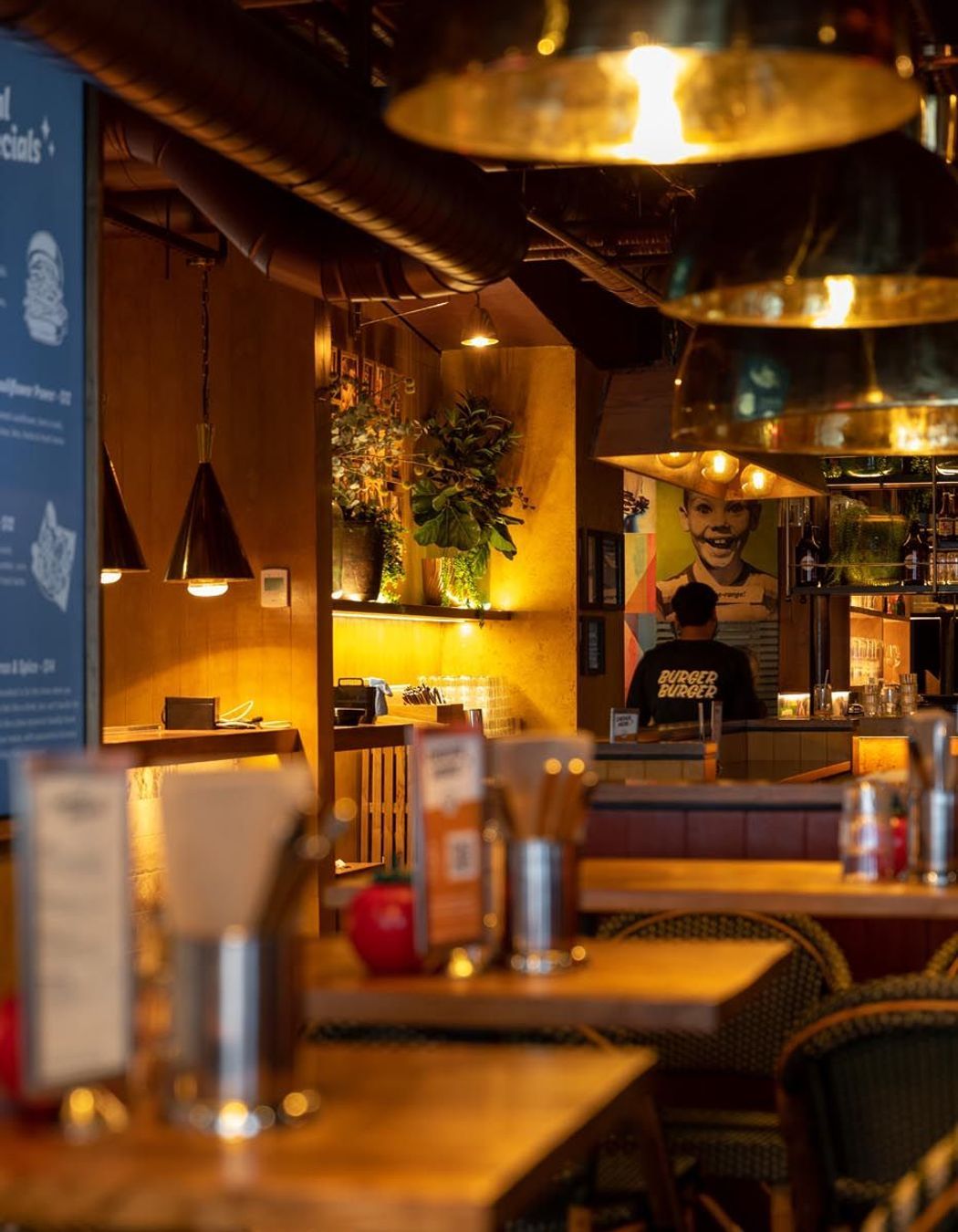 Burger Burger — Commercial Bay