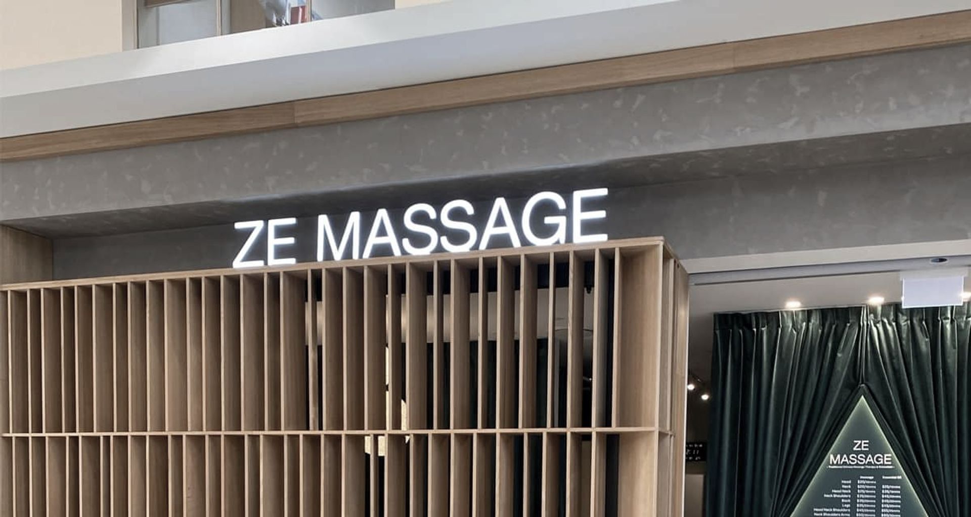 Polished Plaster - Shopping centre banner