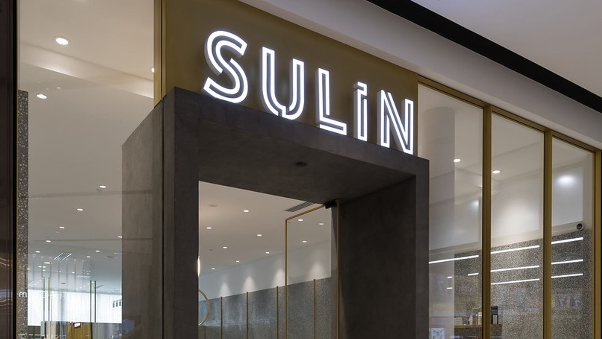 Sulin Hair Newmarket banner