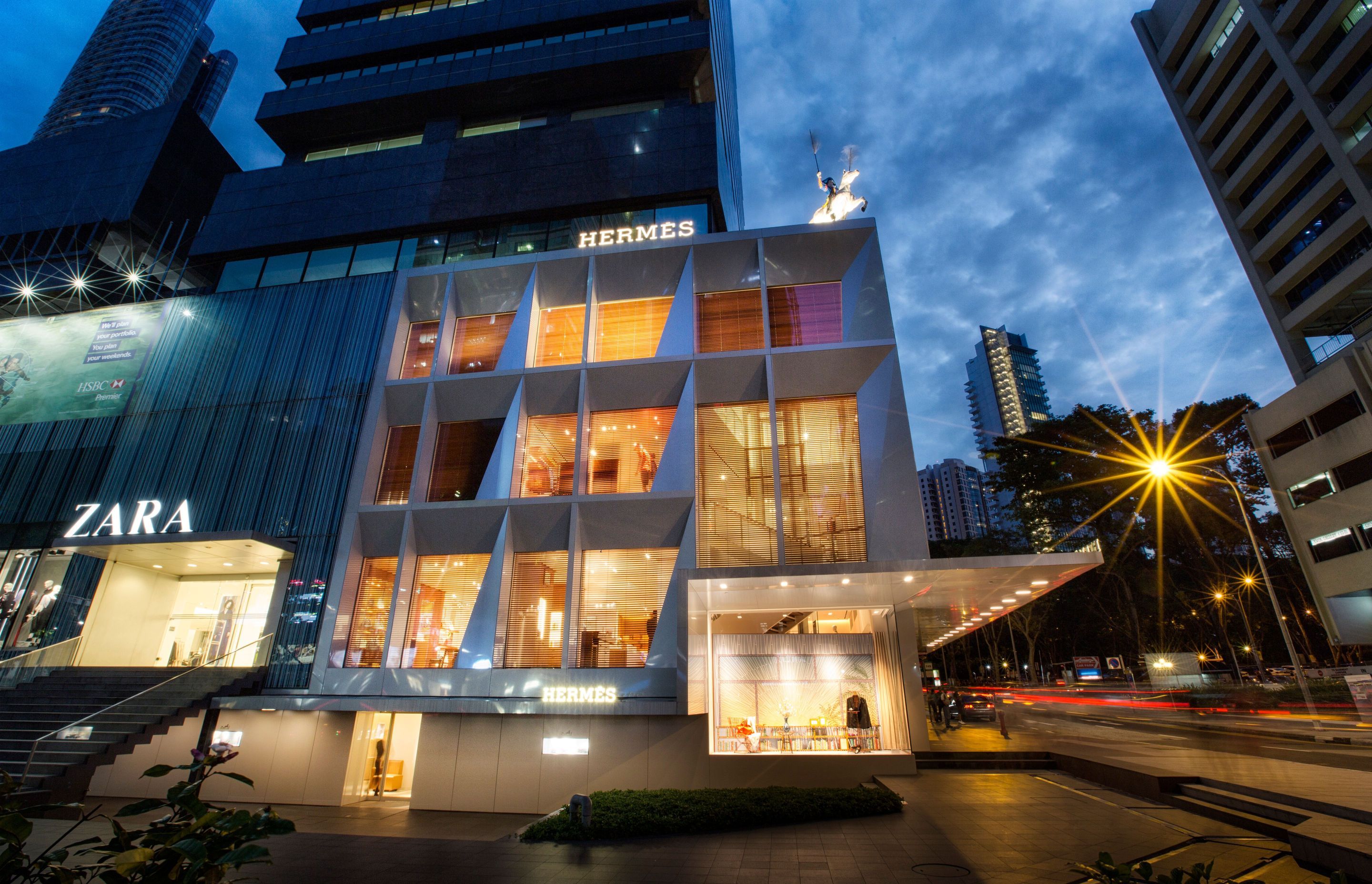 ##Hermès Store
