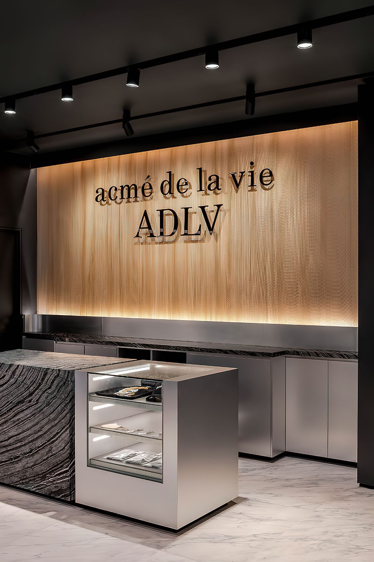 ACMÉ DE LA VIE_QV