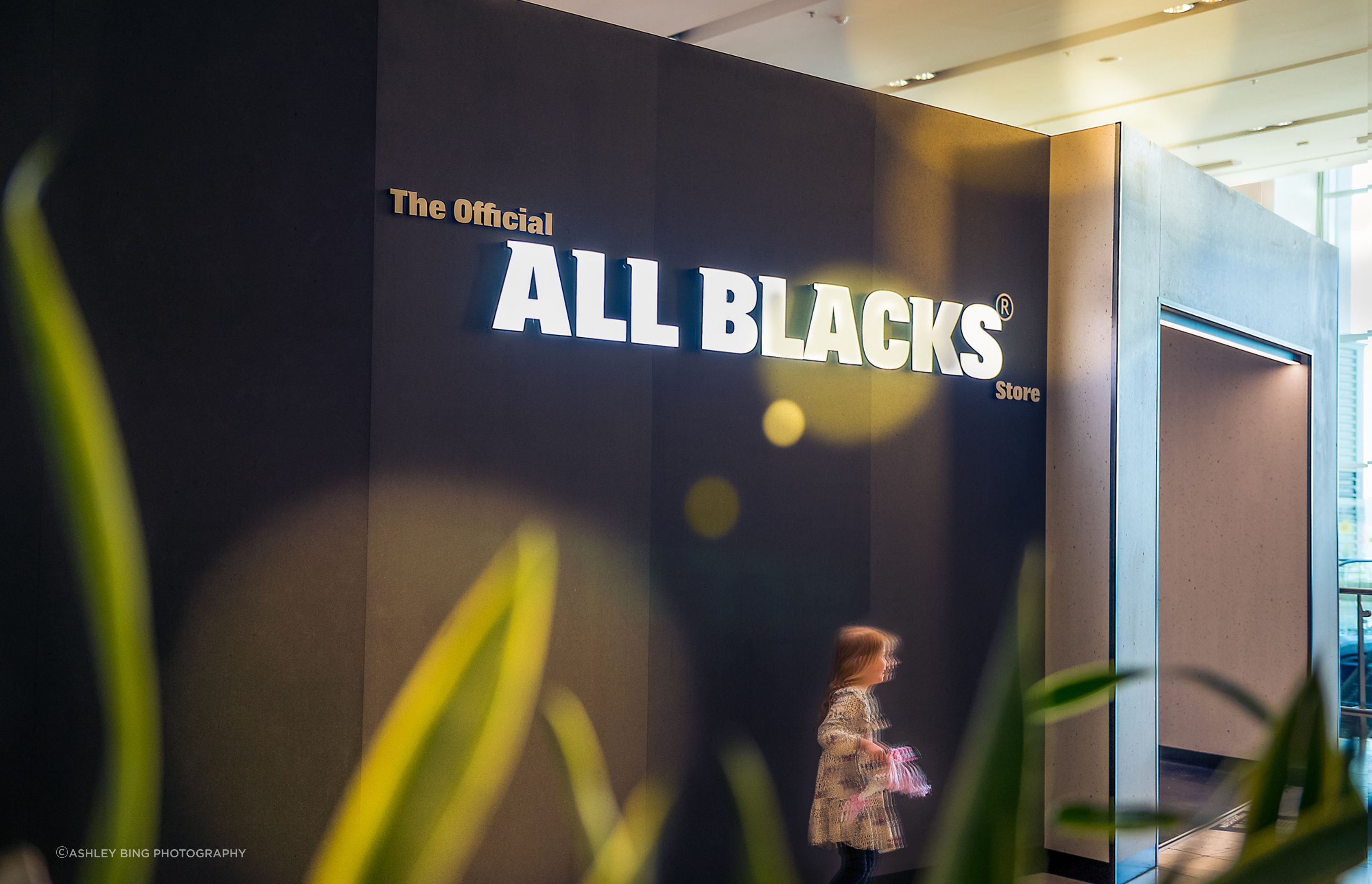 All-Black-Storehalf-res25.jpg