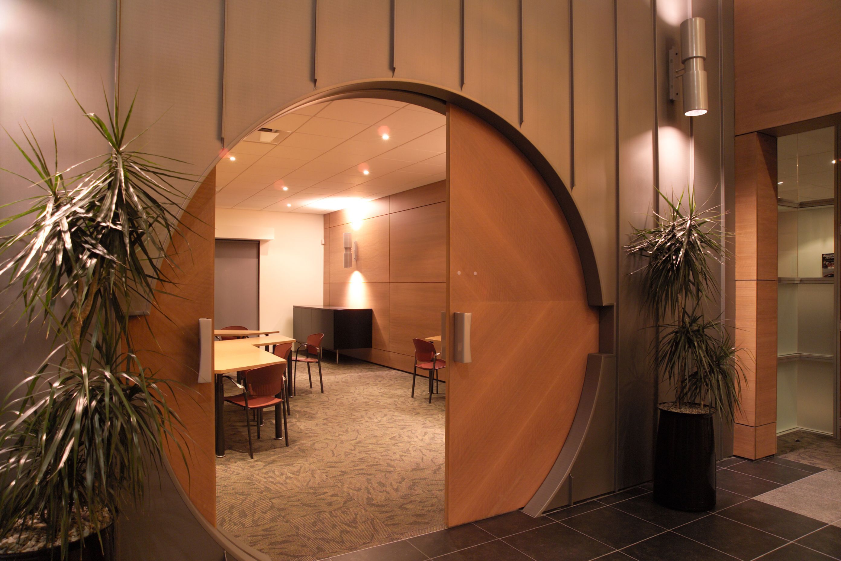 Avery-Bridgestone-03.jpg