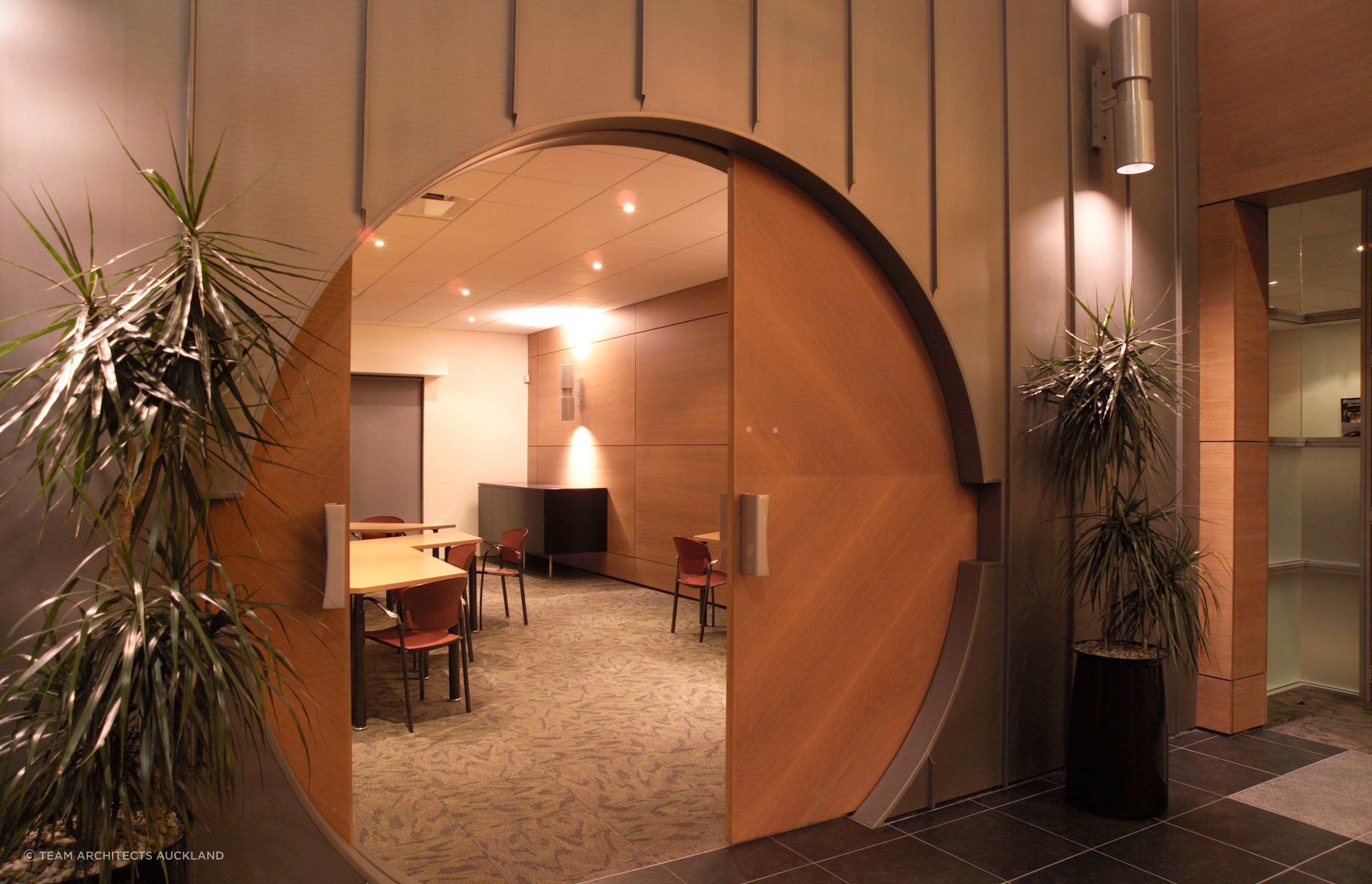 Avery-Bridgestone-03.jpg