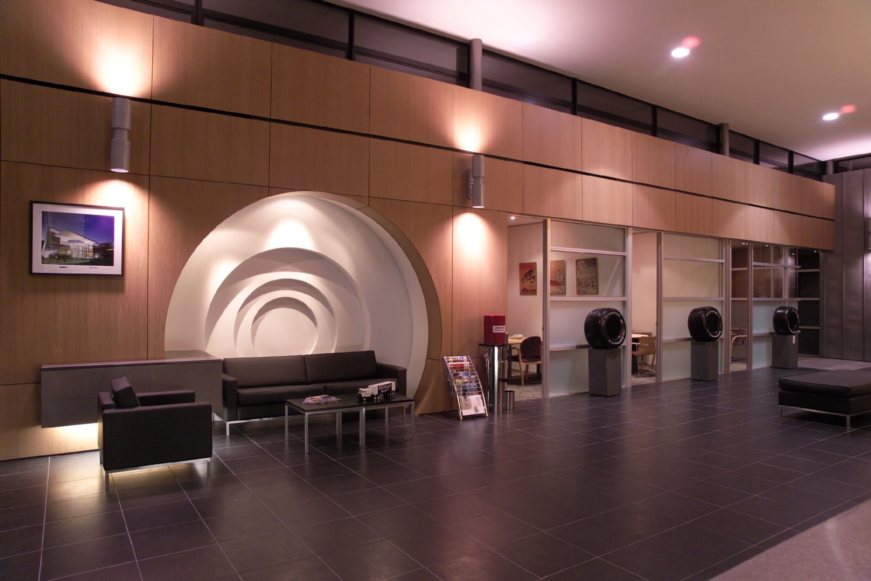 Avery-Bridgestone-07a-v3.jpg