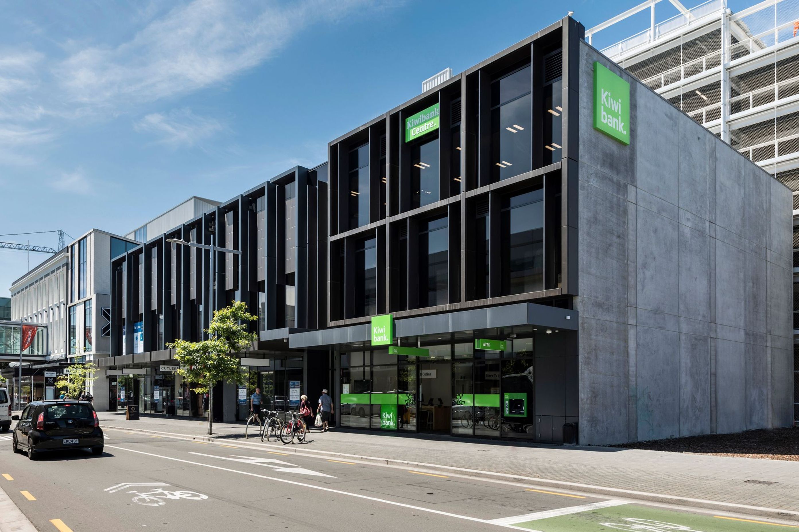 Colombo St Retail