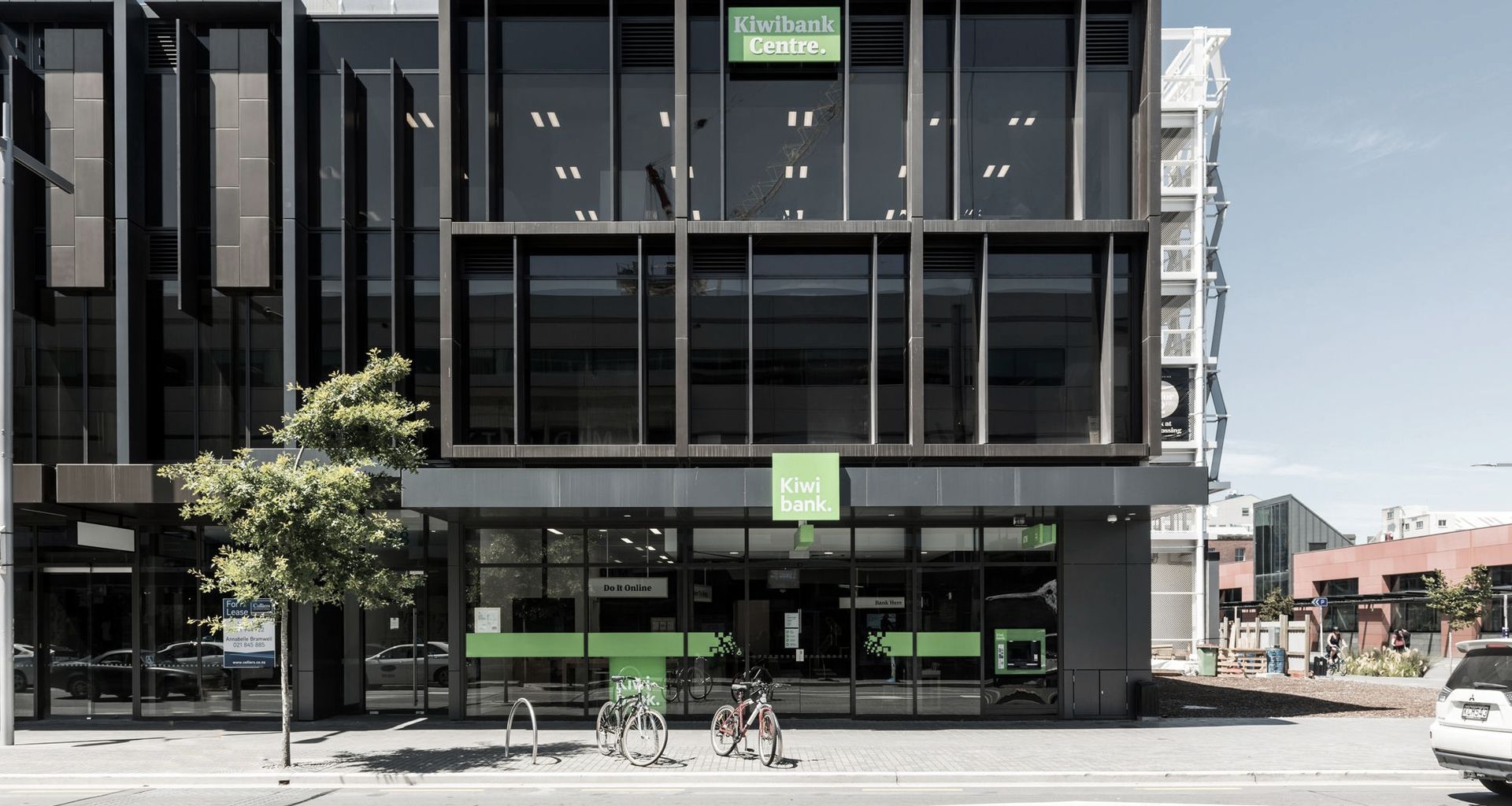 Colombo St Retail banner