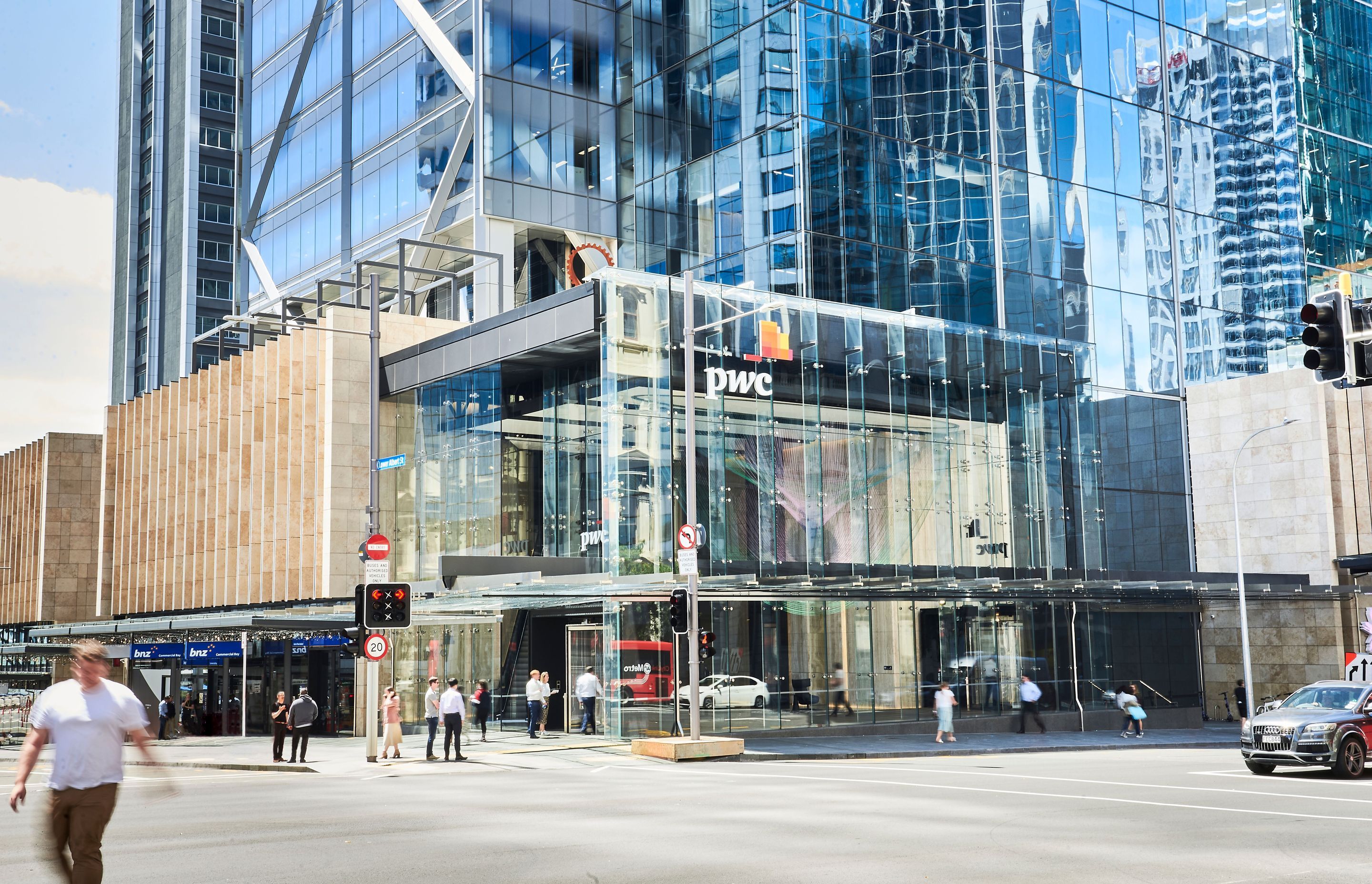 Commercial Bay | Street Lobby