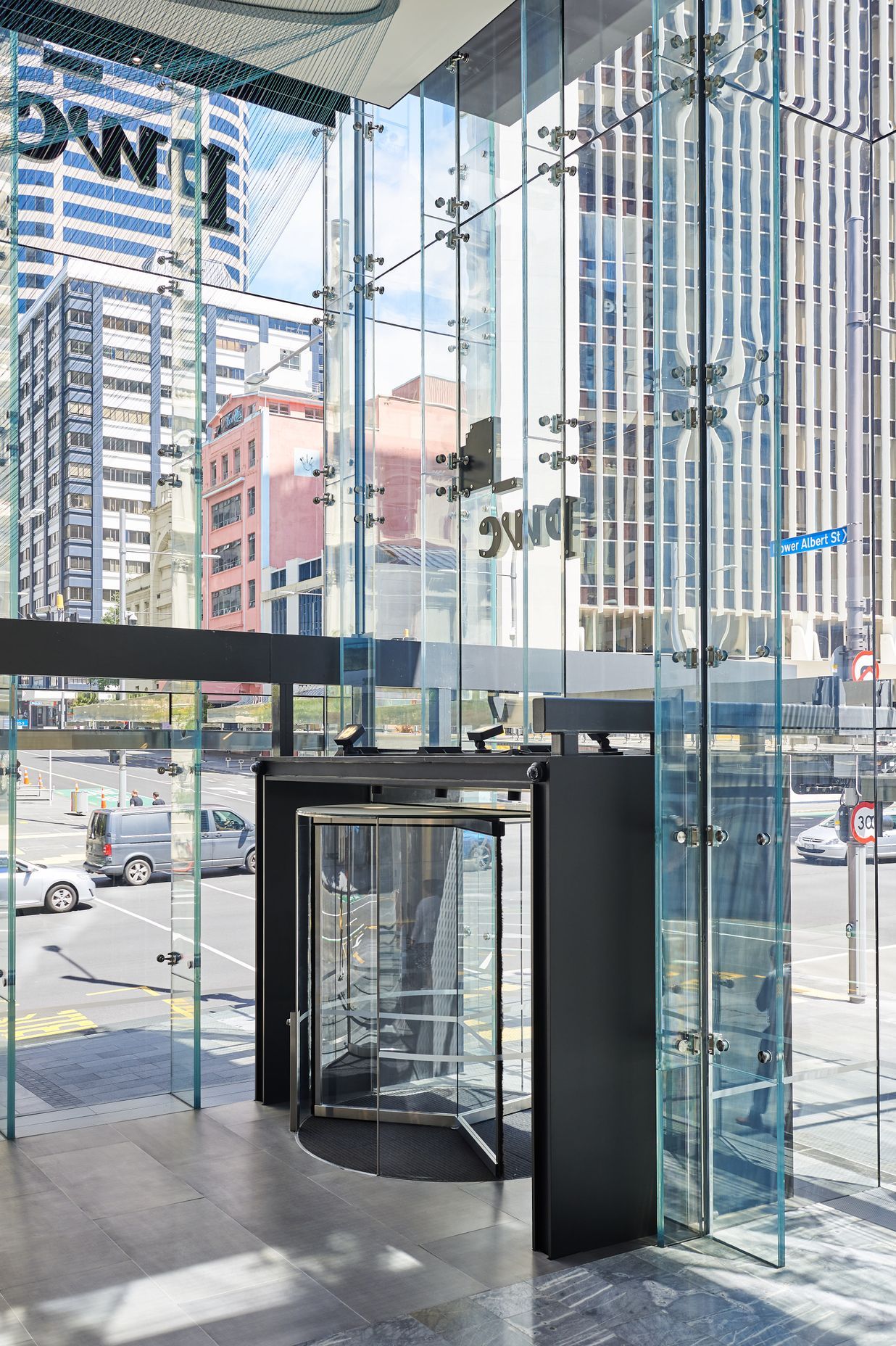 Commercial Bay - Street Lobby