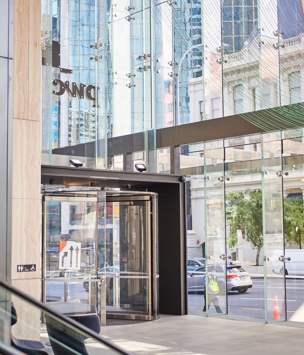 Commercial Bay - Street Lobby