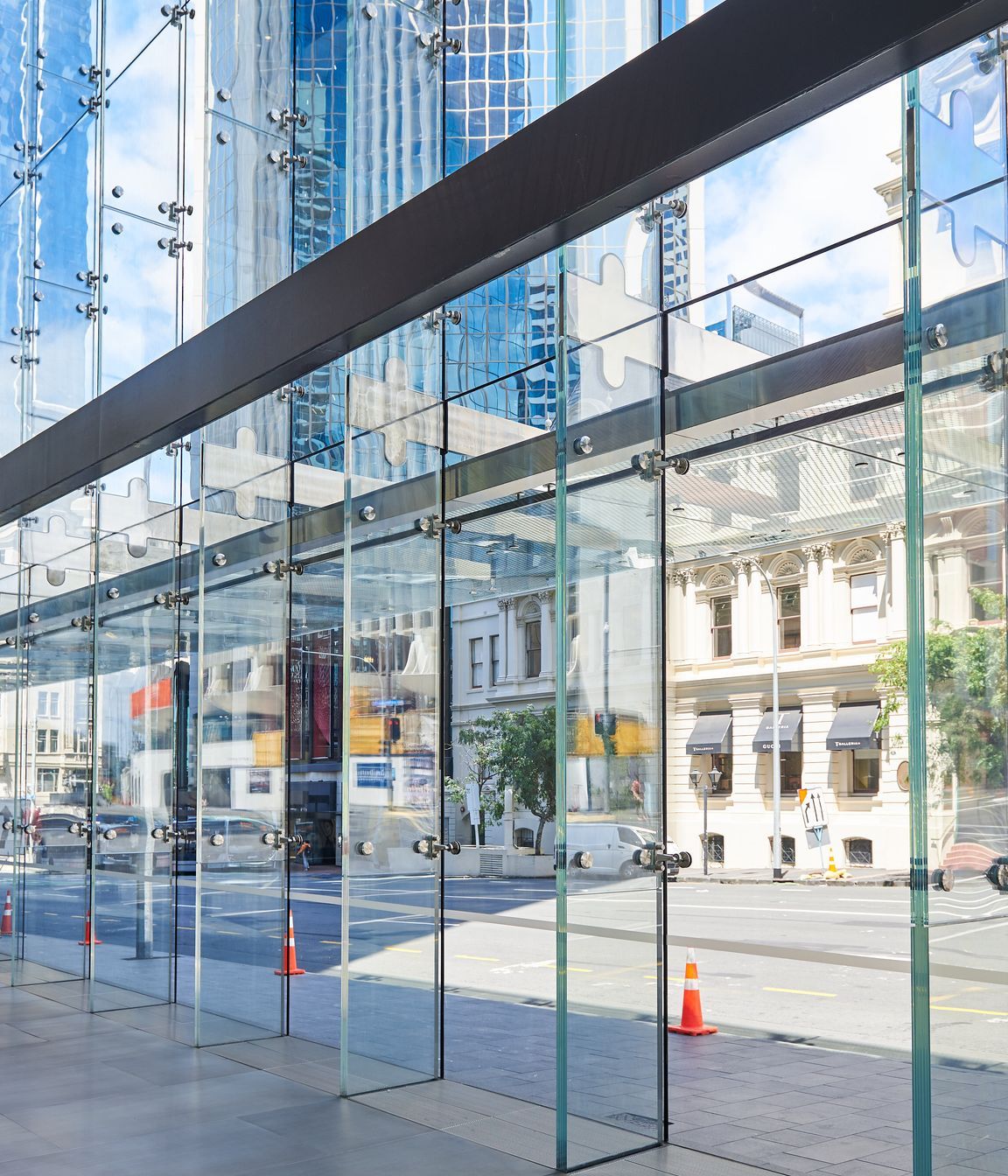 Commercial Bay - Street Lobby