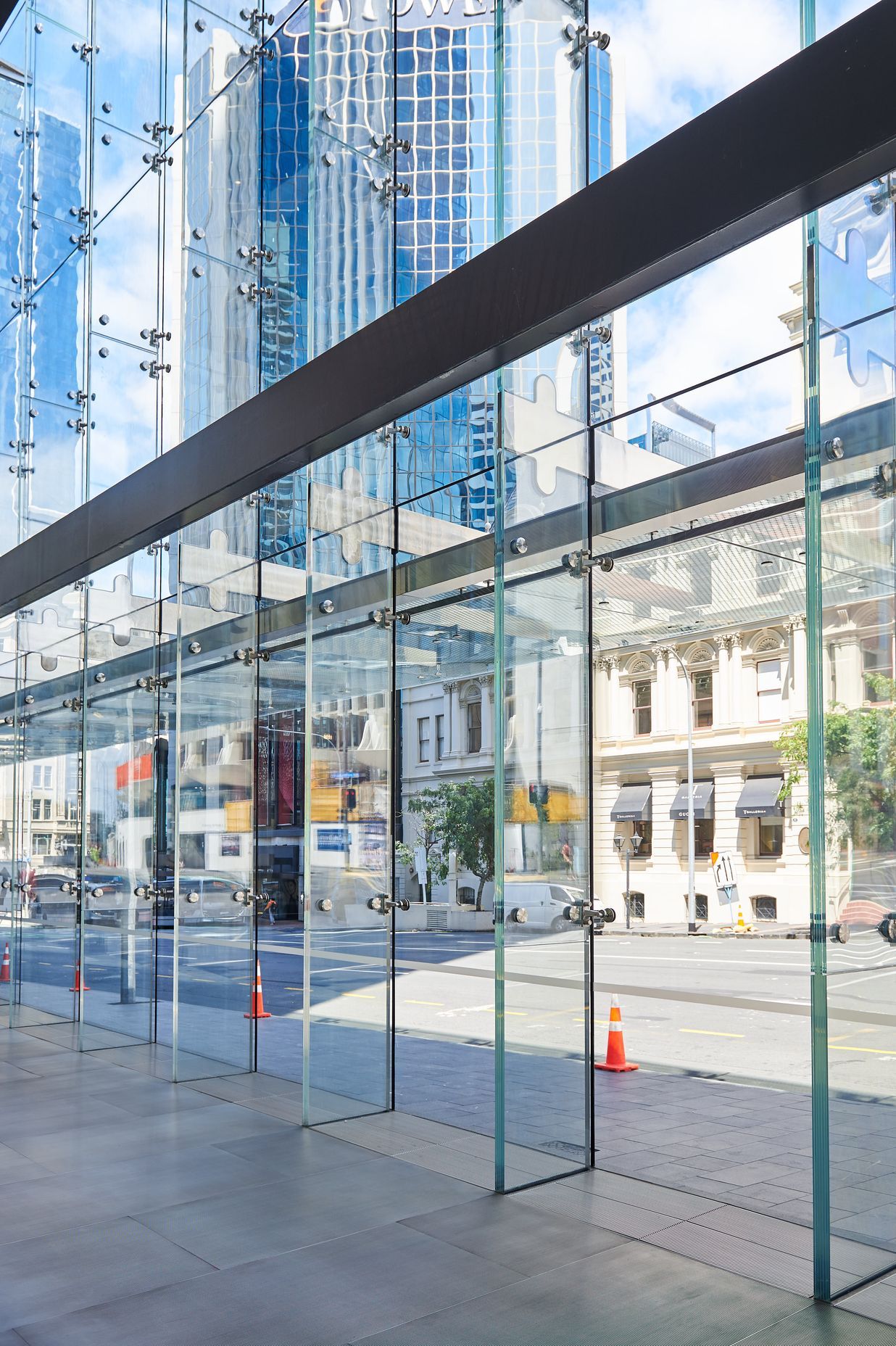 Commercial Bay - Street Lobby