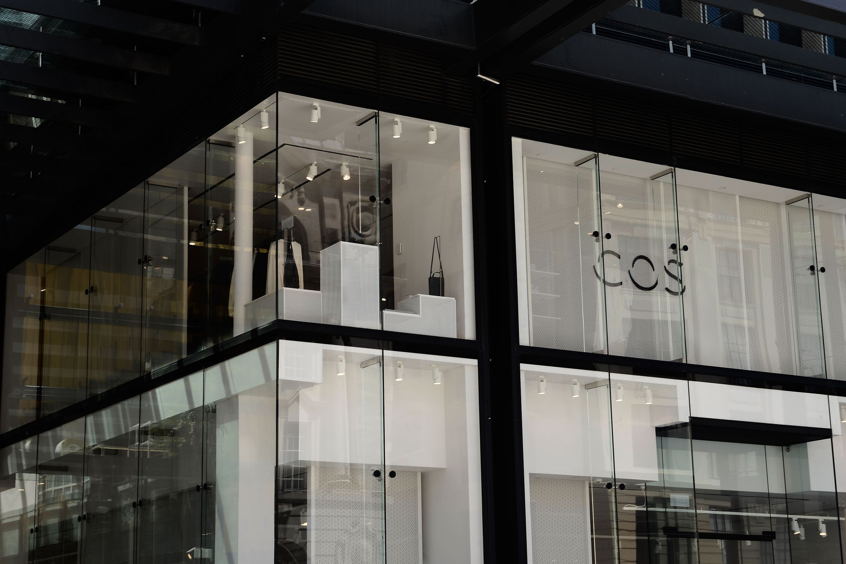 Commercial Bay | Podium